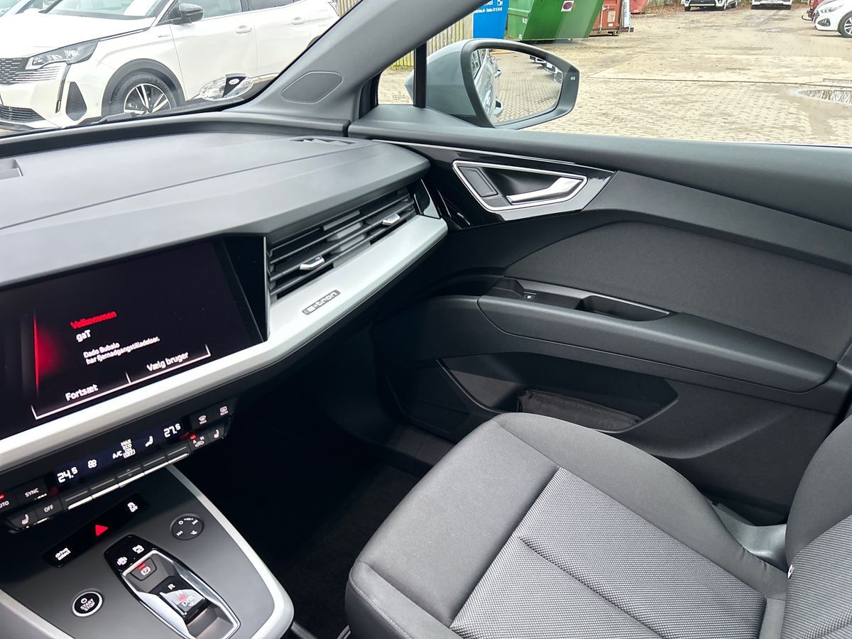 Billede af Audi Q4 45 E-tron Attitude Quattro 265HK 5d Aut.