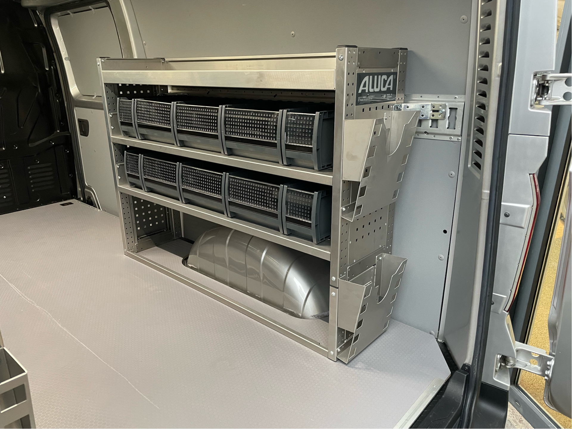 Billede af Maxus e-Deliver 3 LWB EL 122HK Van Aut.