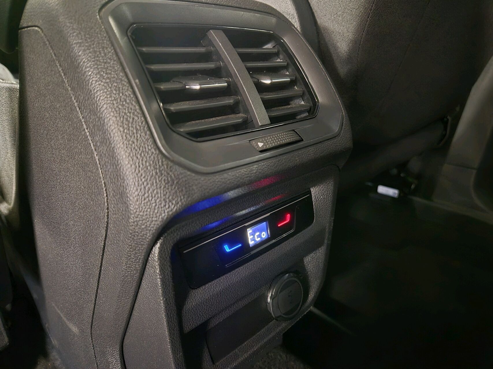 Billede af VW Tiguan 1,4 TSI eHybrid Elegance DSG 245HK 5d 6g Aut.