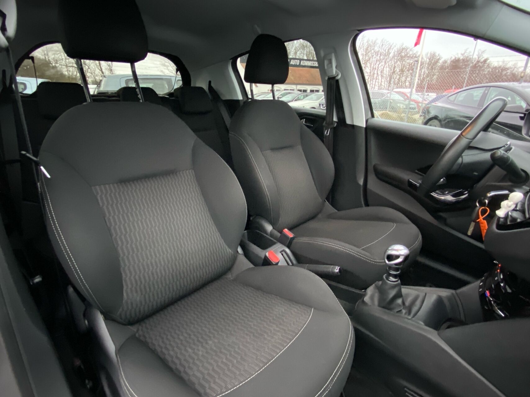 Billede af Peugeot 208 1,5 BlueHDi Envy 100HK 5d