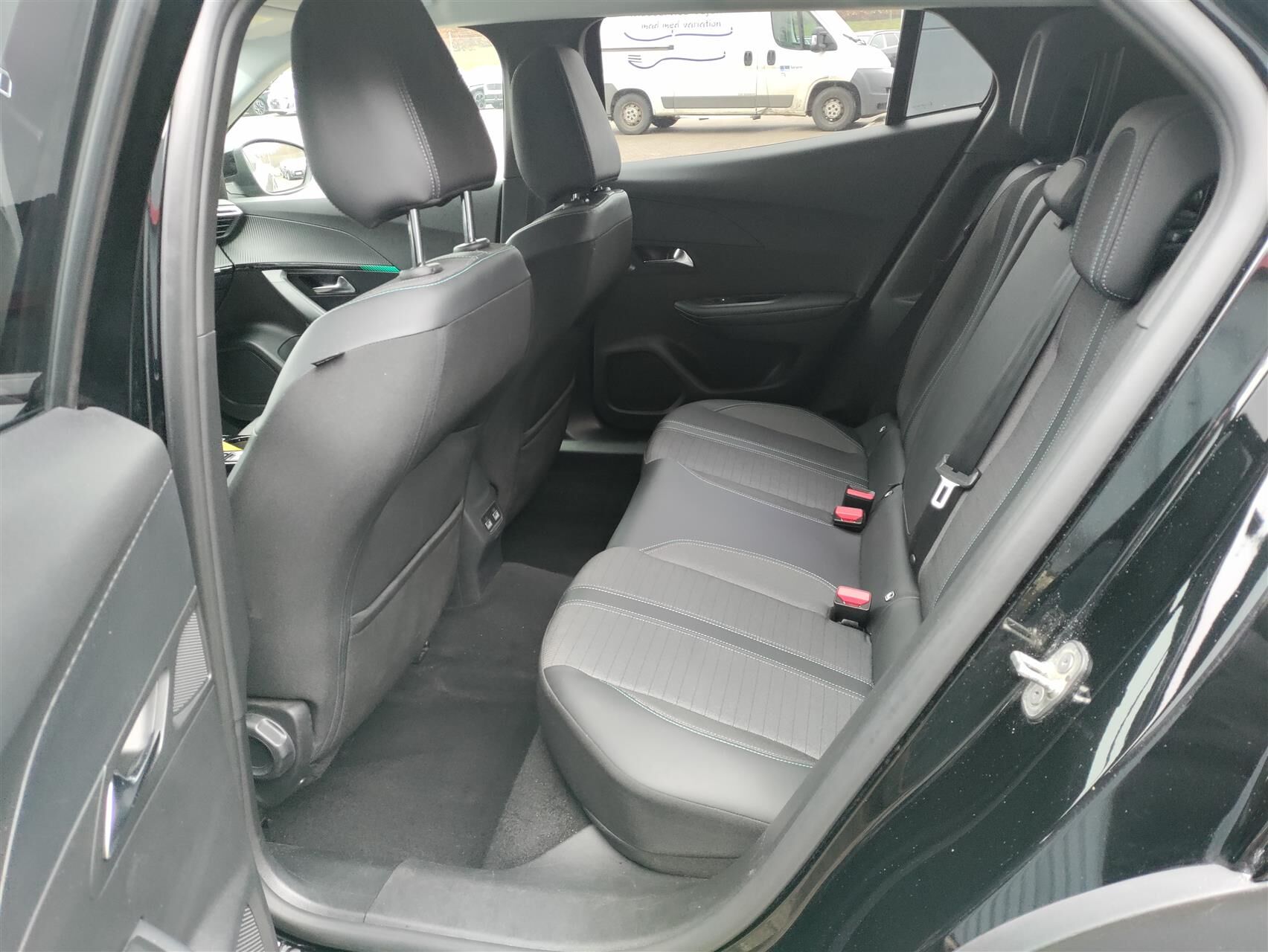 Billede af Peugeot 2008 1,2 PureTech Selection Sport 130HK 5d