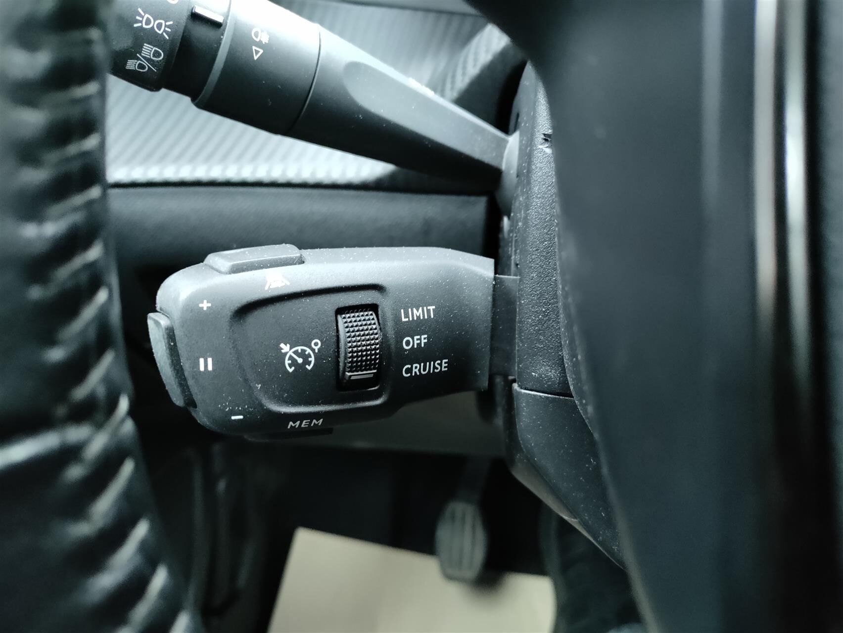 Billede af Peugeot 2008 1,2 PureTech Selection Sport 130HK 5d