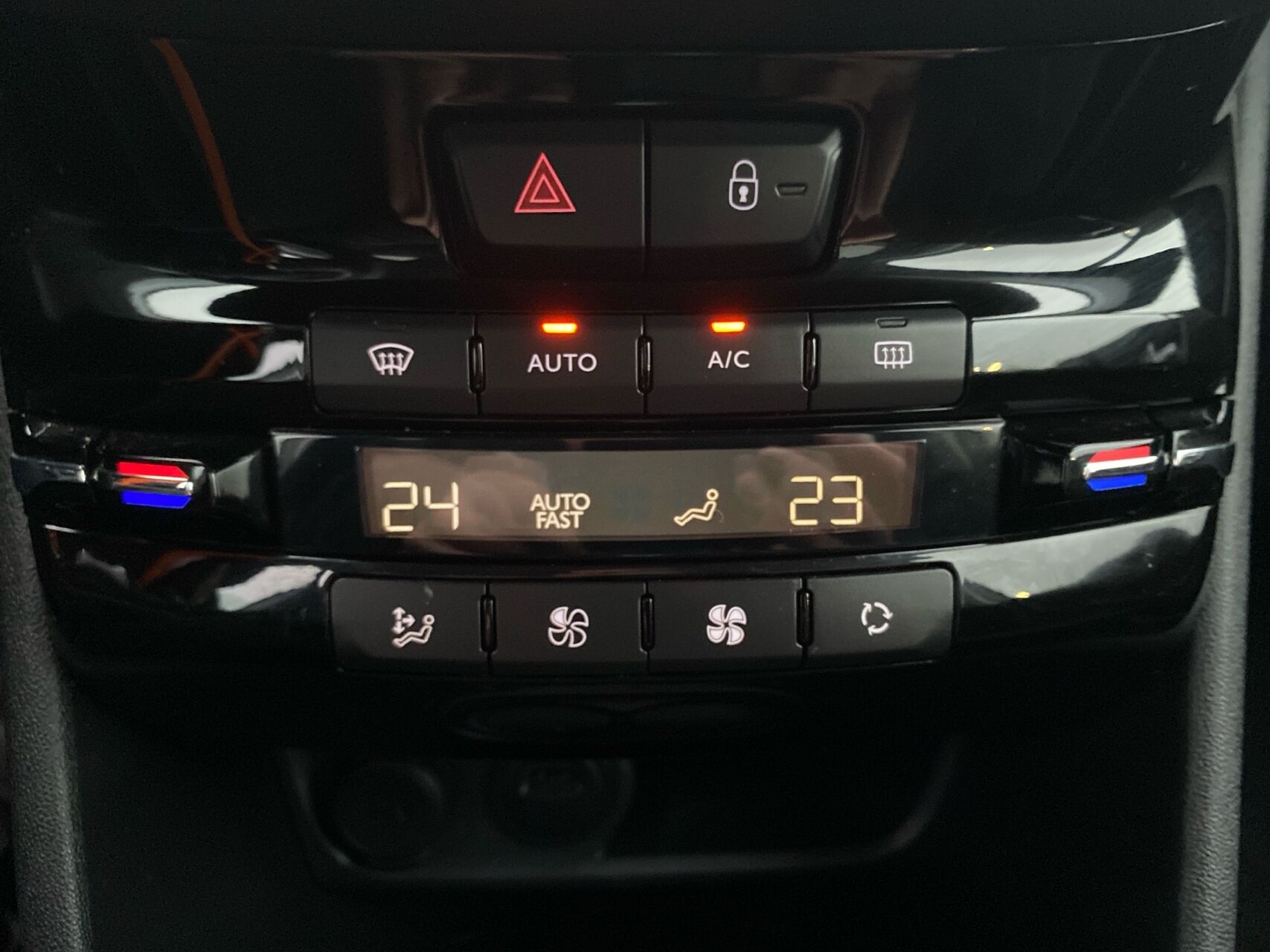 Billede af Peugeot 208 1,5 BlueHDi Envy 100HK 5d