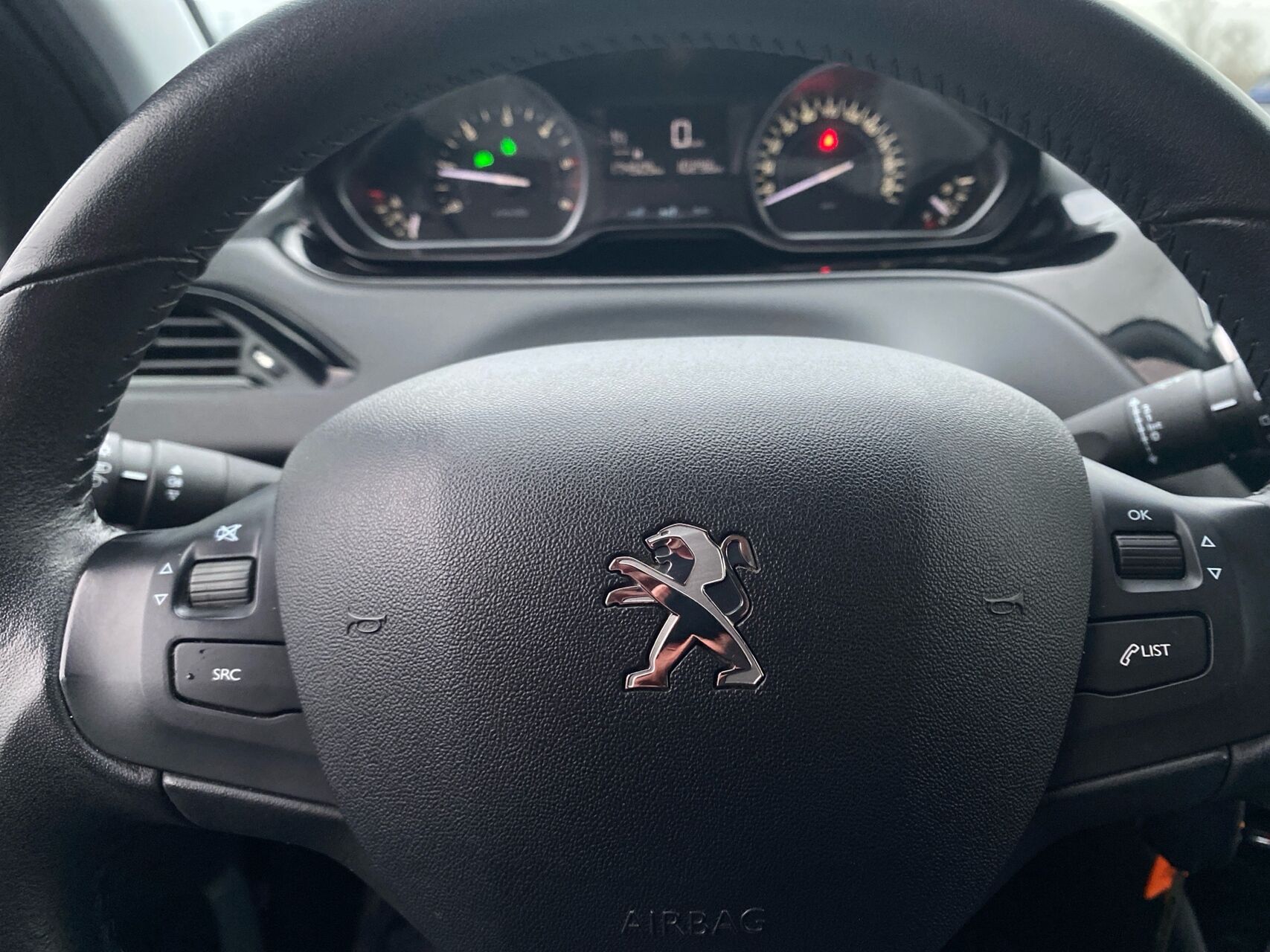 Billede af Peugeot 208 1,5 BlueHDi Envy 100HK 5d