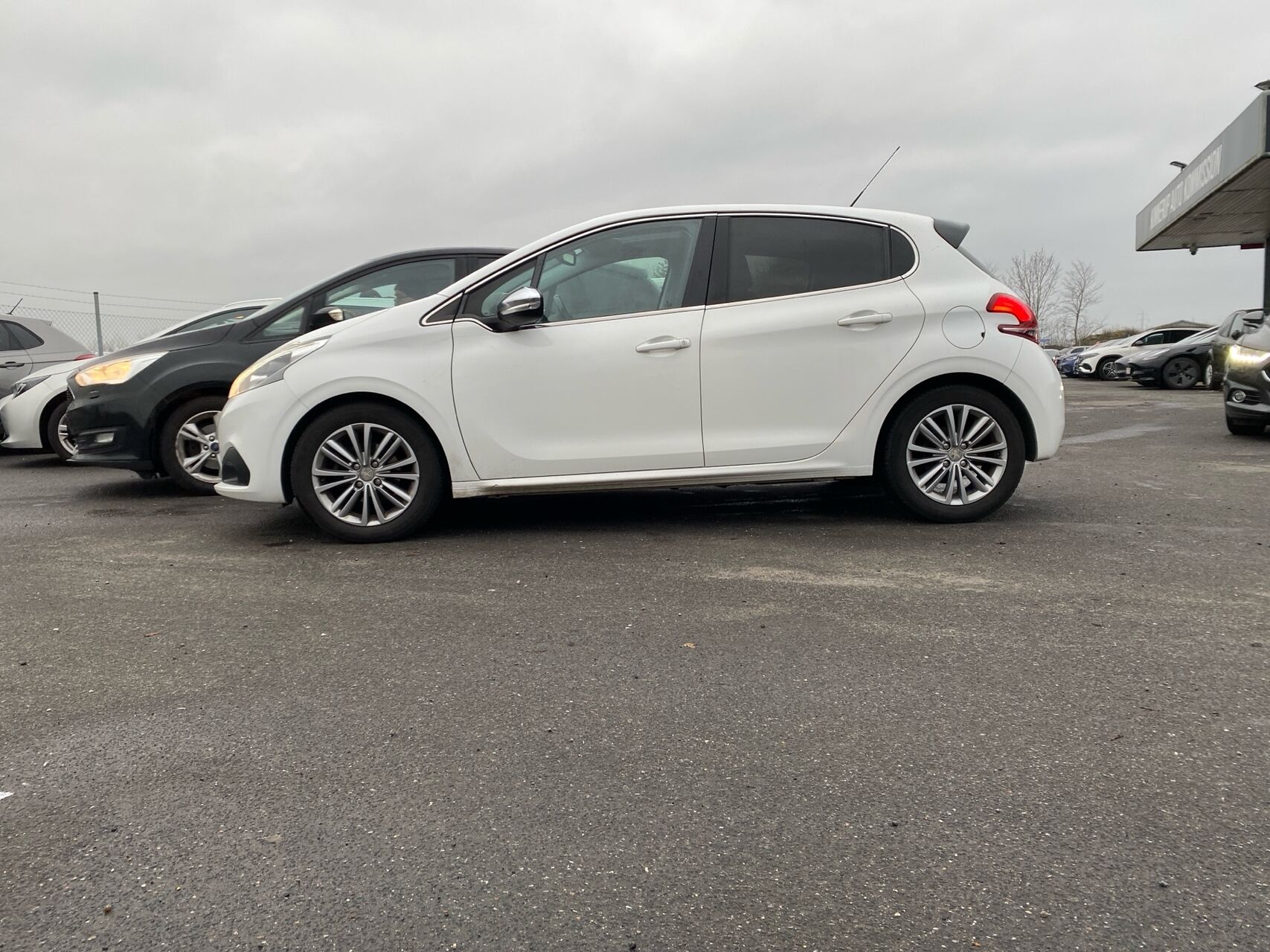 Billede af Peugeot 208 1,6 BlueHDi Selection Sky 100HK 5d