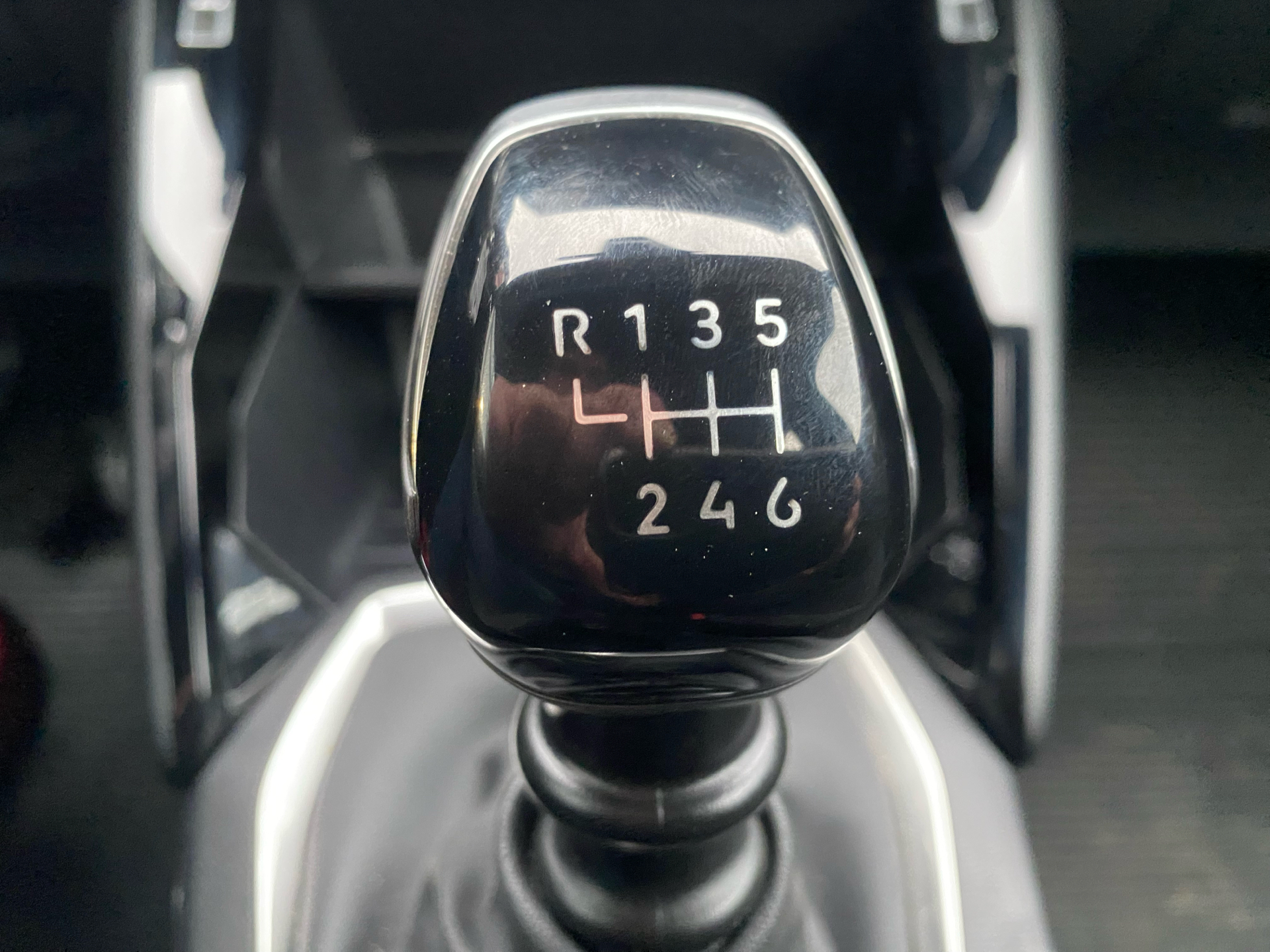 Billede af Peugeot 2008 1,2 PureTech Active+ 100HK 5d 6g