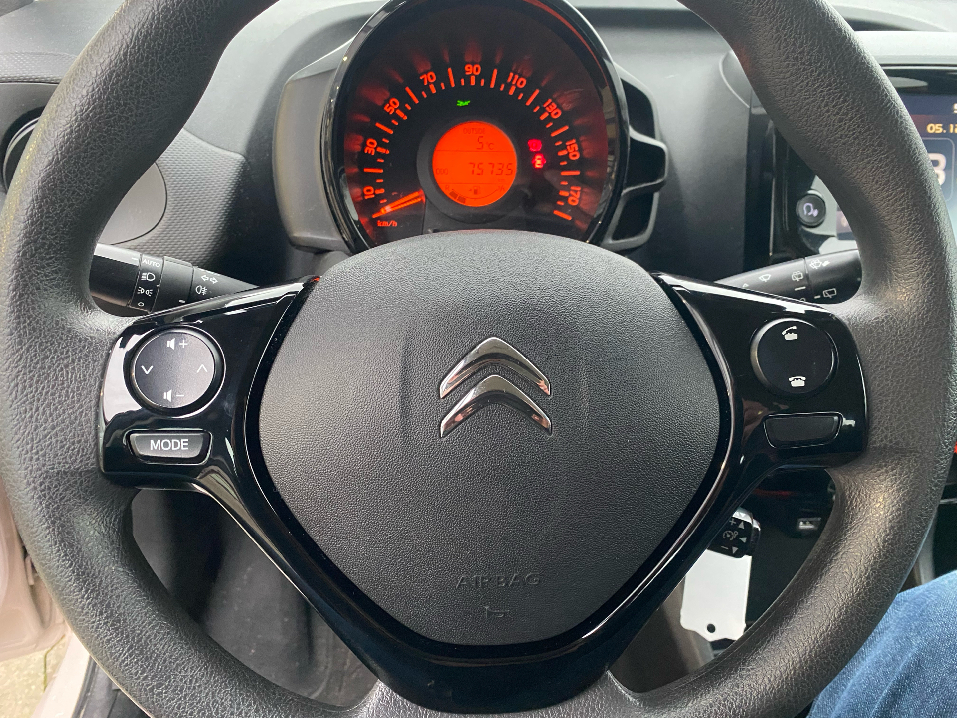 Billede af Citroën C1 1,0 VTi Shine 72HK 5d