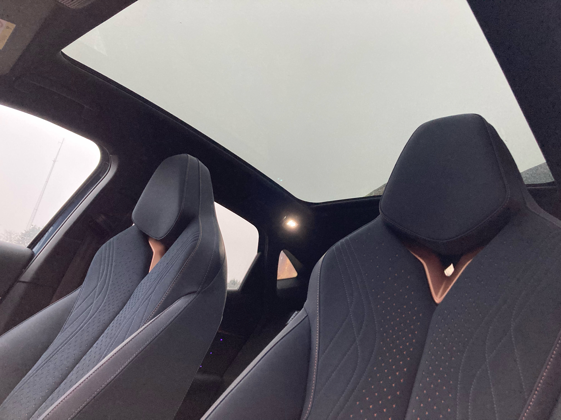 Billede af Cupra Tavascan EL VZ Adrenaline 4X4 340HK 5d Aut.