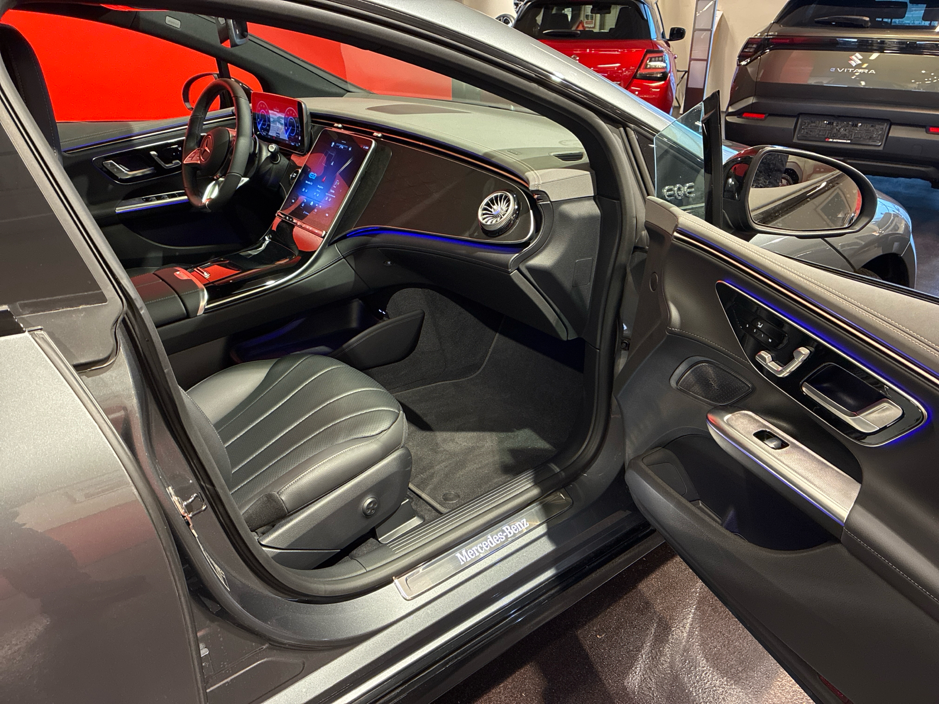 Billede af Mercedes-Benz EQE 300 EL AMG Line 245HK Aut.