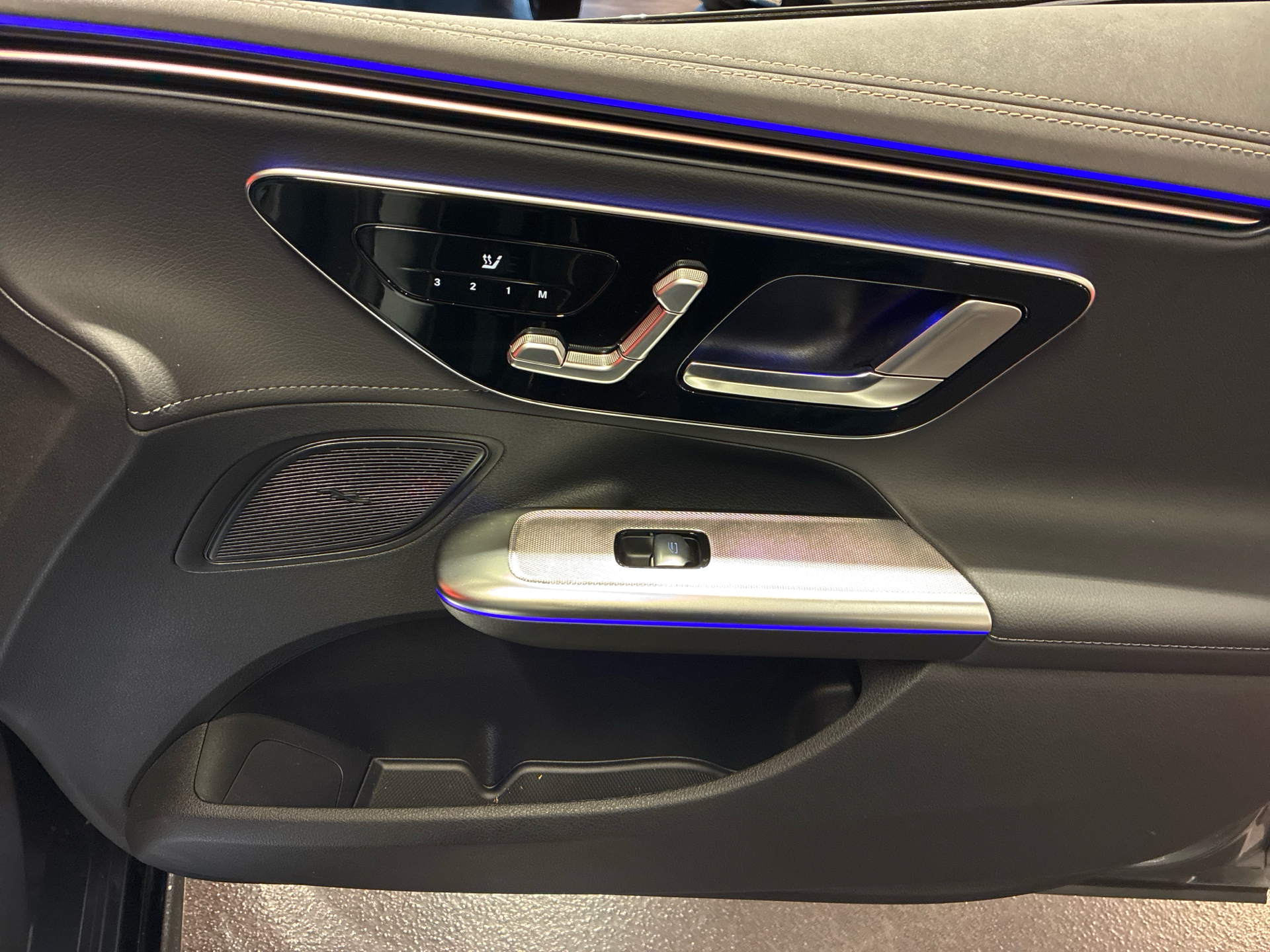 Billede af Mercedes-Benz EQE 300 EL AMG Line 245HK Aut.