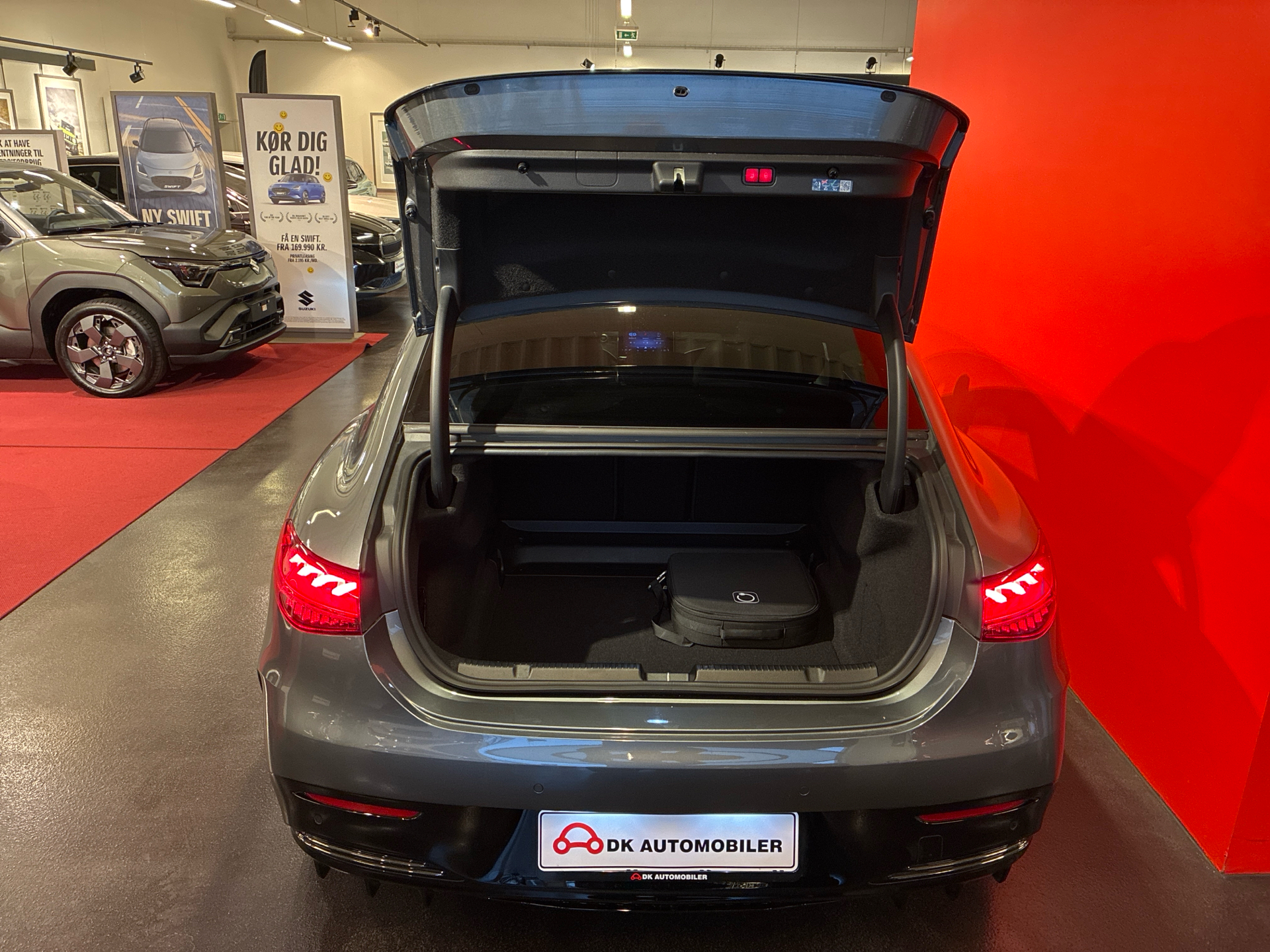 Billede af Mercedes-Benz EQE 300 EL AMG Line 245HK Aut.