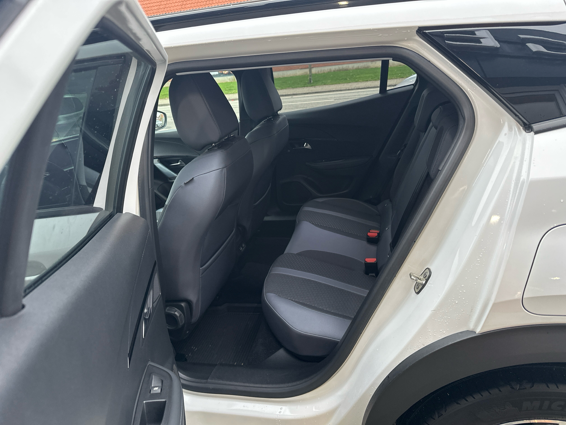 Billede af Peugeot 2008 1,5 BlueHDi Edition 210+ 100HK 5d 6g