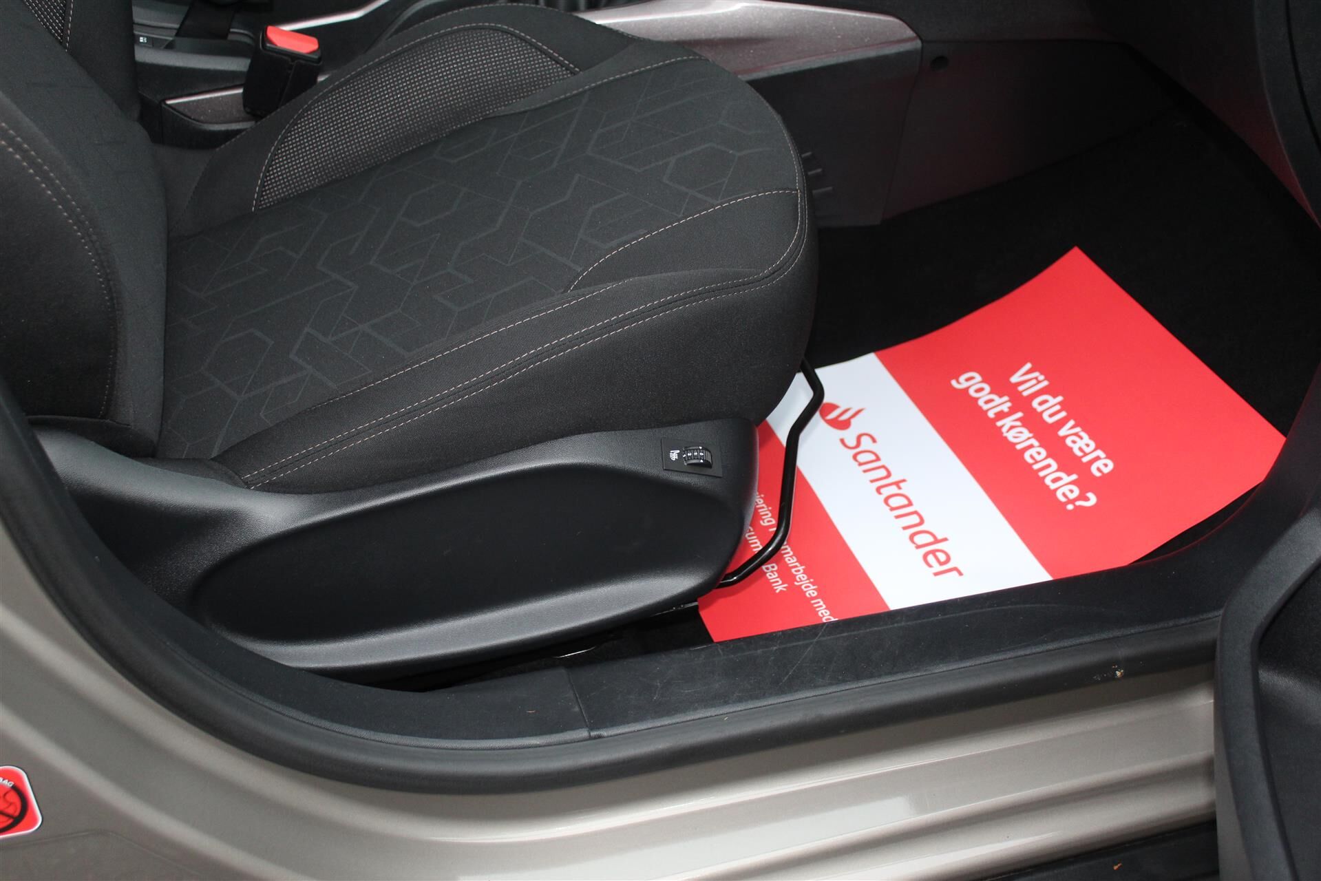 Billede af Peugeot 2008 1,2 VTi Active Sky 82HK