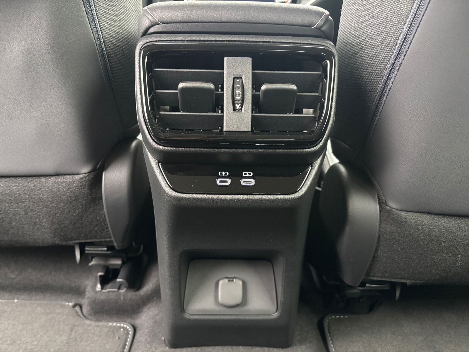 Billede af Lexus RZ 300e EL Comfort 204HK 4d Aut.