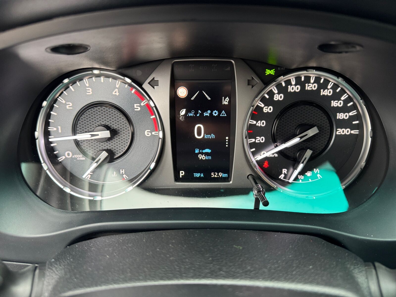 Billede af Toyota HiLux Dobb.Kab. 2,8 D-4D T3 AWD 204HK DobKab Aut.