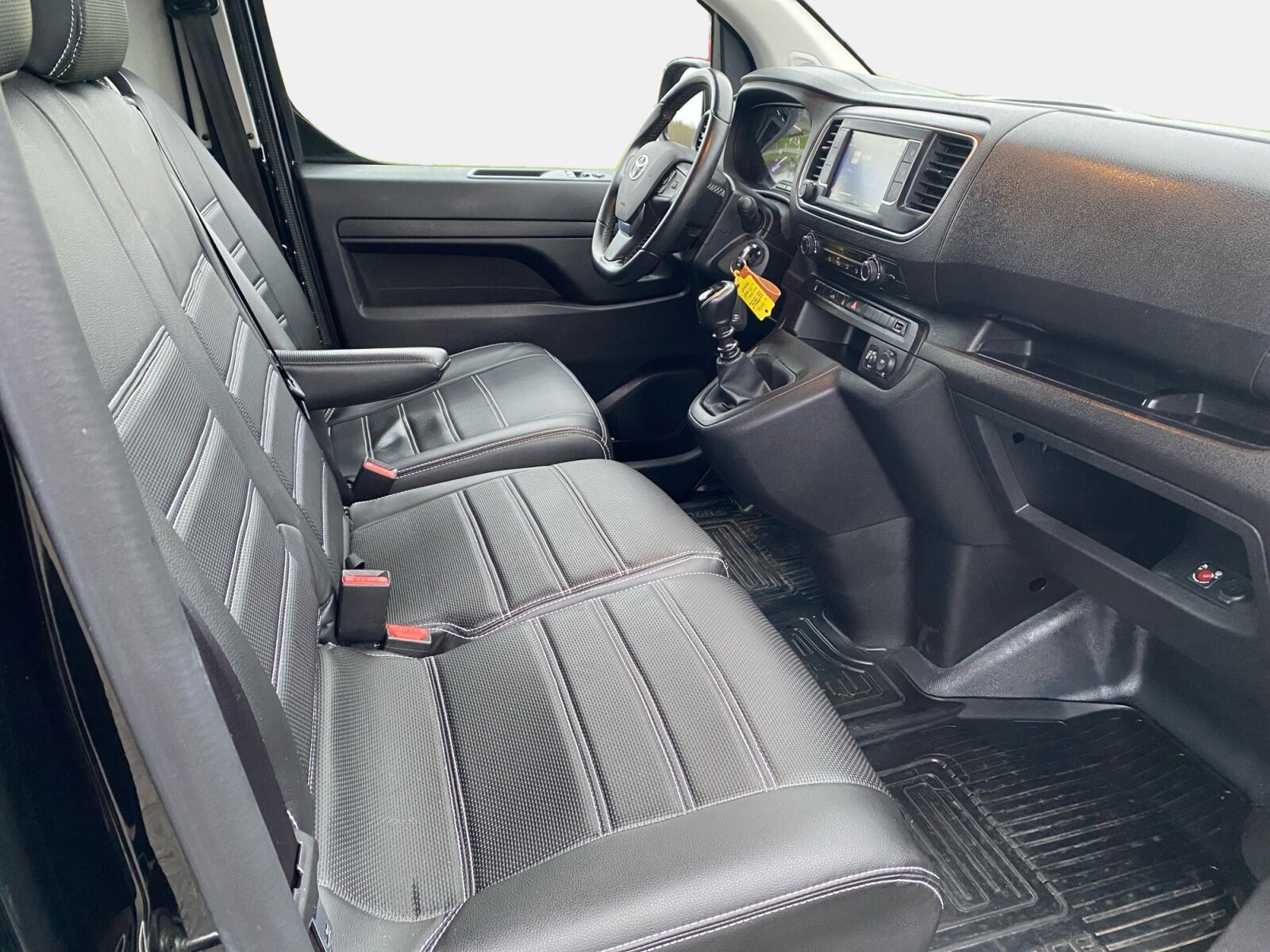 Billede af Toyota Proace Medium 2,0 D Comfort Master 144HK Van 6g