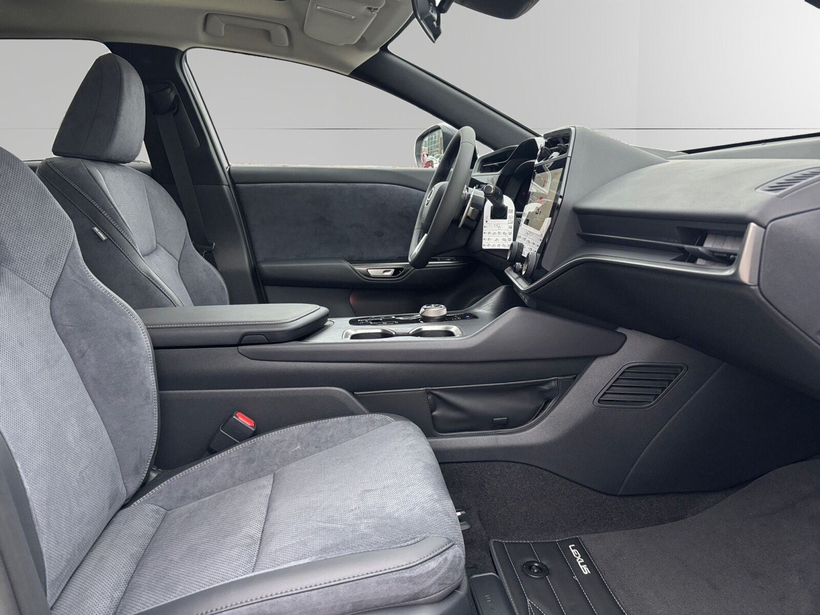 Billede af Lexus RZ 450e EL Luxury Direct4 313HK 4d Aut.