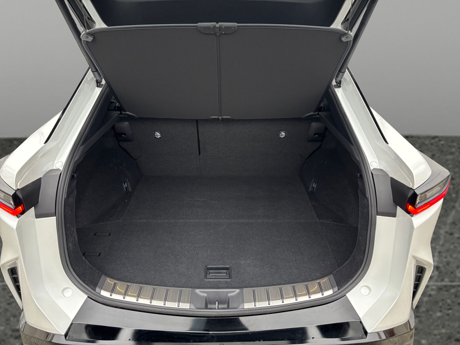 Billede af Lexus RZ 450e EL Luxury Direct4 313HK 4d Aut.