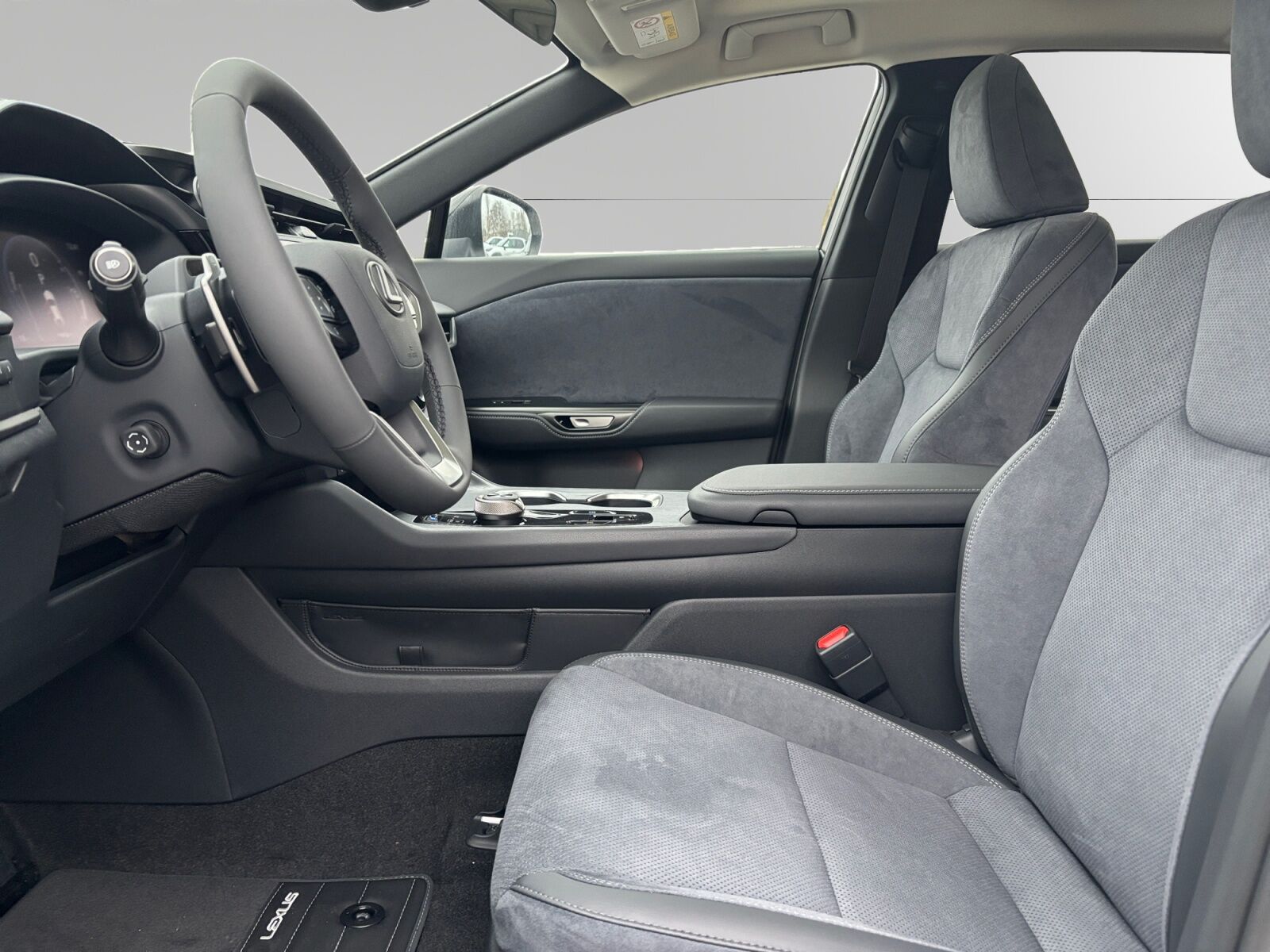 Billede af Lexus RZ 450e EL Luxury Direct4 313HK 4d Aut.