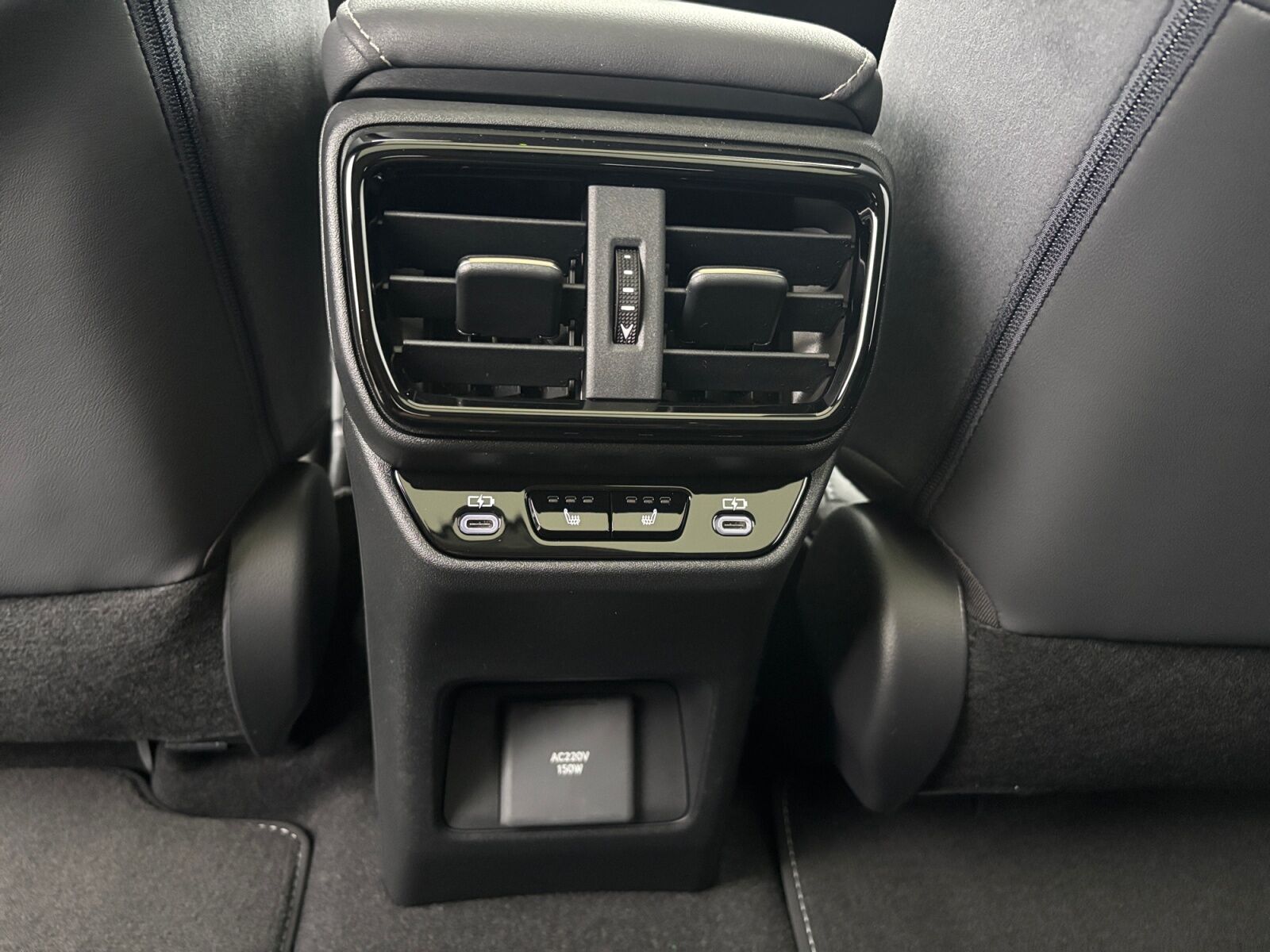 Billede af Lexus RZ 450e EL Luxury Direct4 313HK 4d Aut.