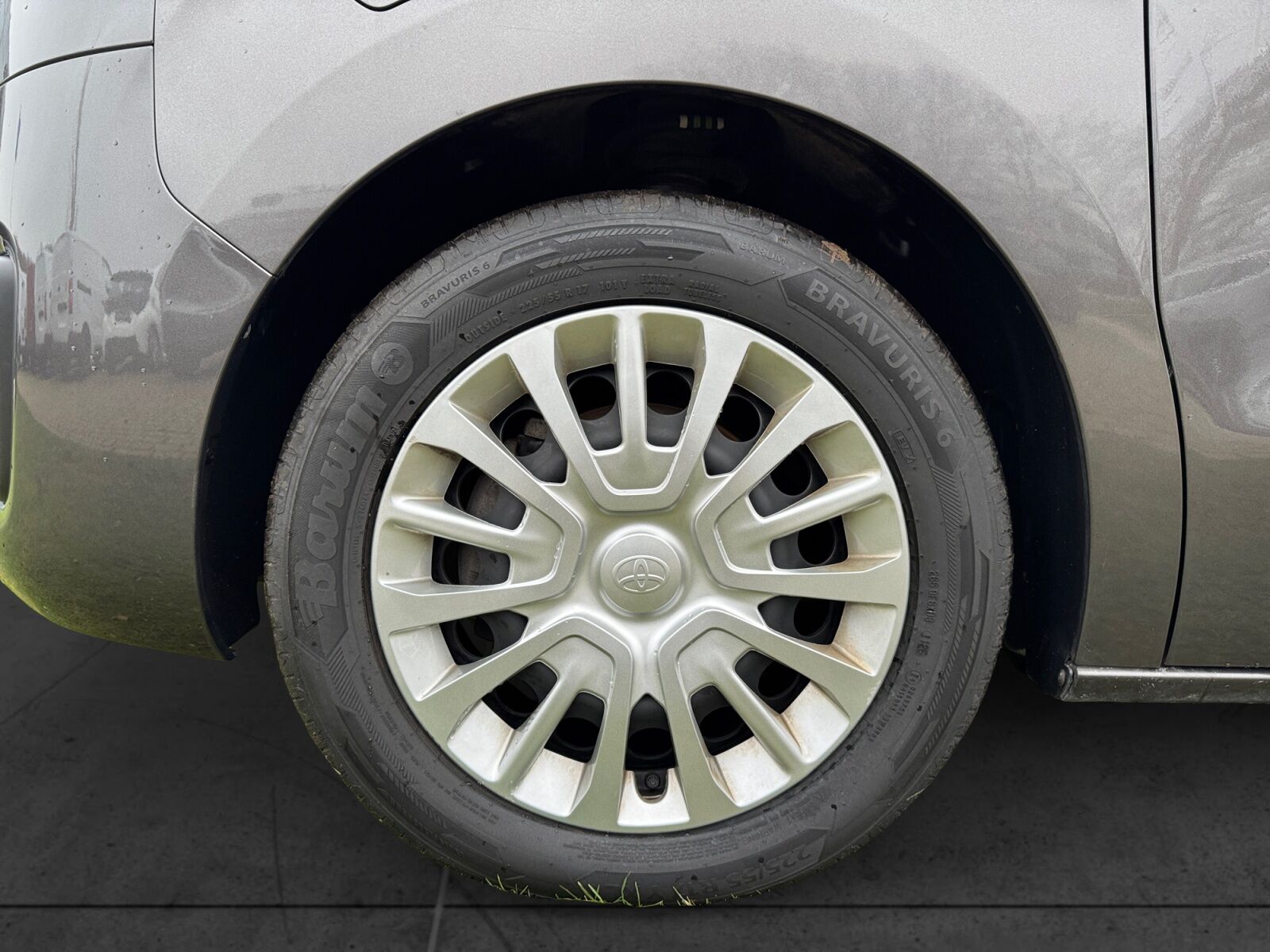 Billede af Toyota Proace Verso Electric Long EL Shuttle To skydedøre 136HK Aut.