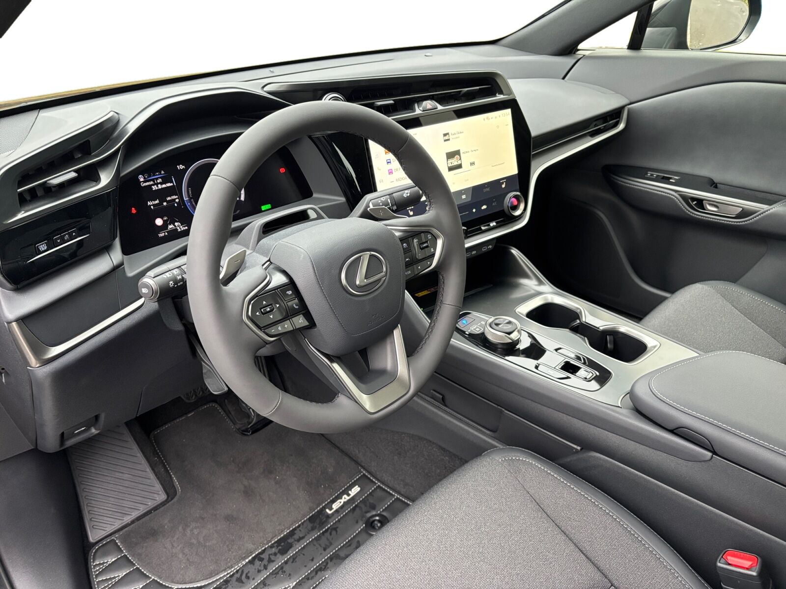 Billede af Lexus RZ 300e EL Comfort 204HK 4d Aut.