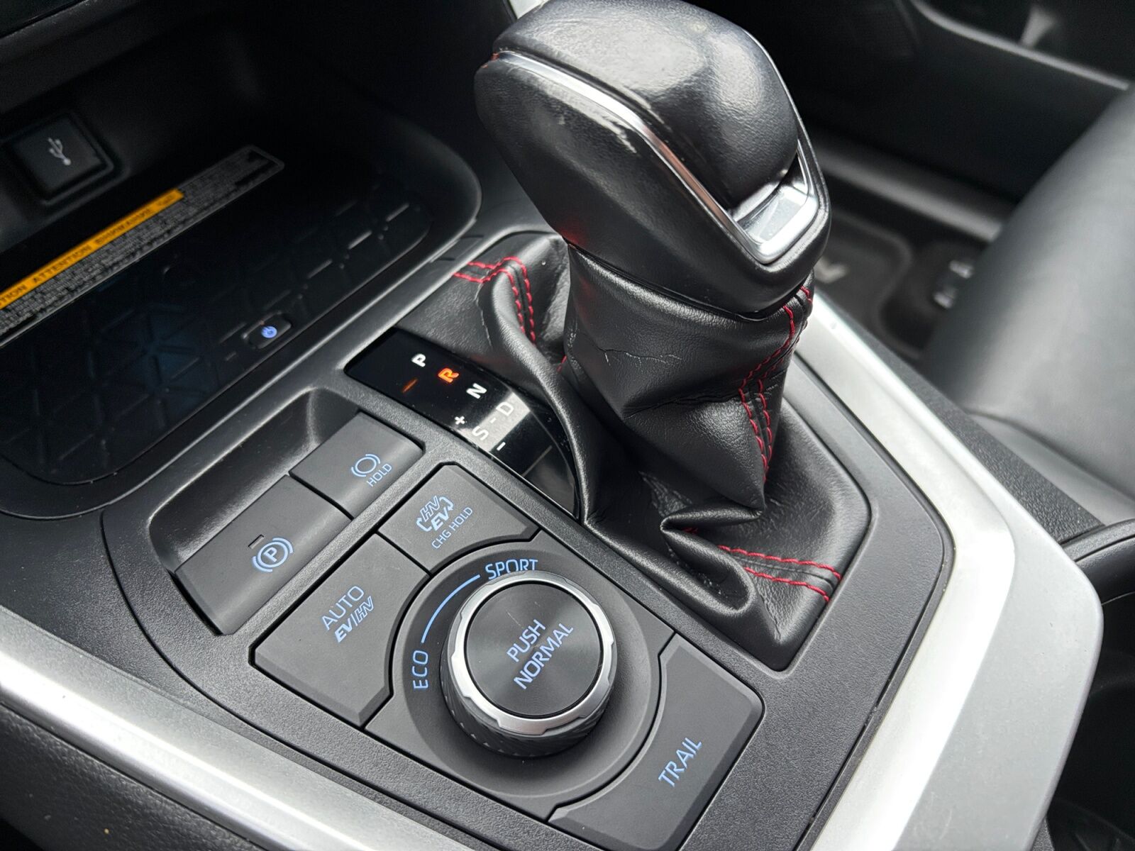 Billede af Toyota RAV4 Plug-in 2,5 Plugin-hybrid H3 Comfort AWD 306HK 5d 6g Aut.