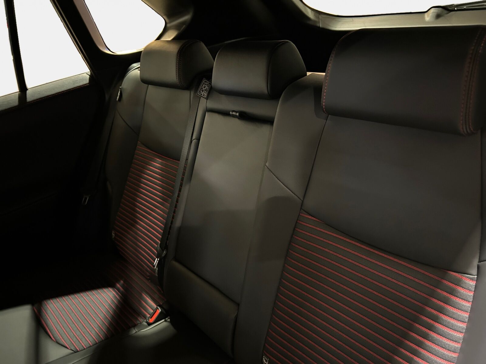 Billede af Toyota RAV4 Plug-in 2,5 Plugin-hybrid Active Comfort AWD 306HK 5d 6g Aut.