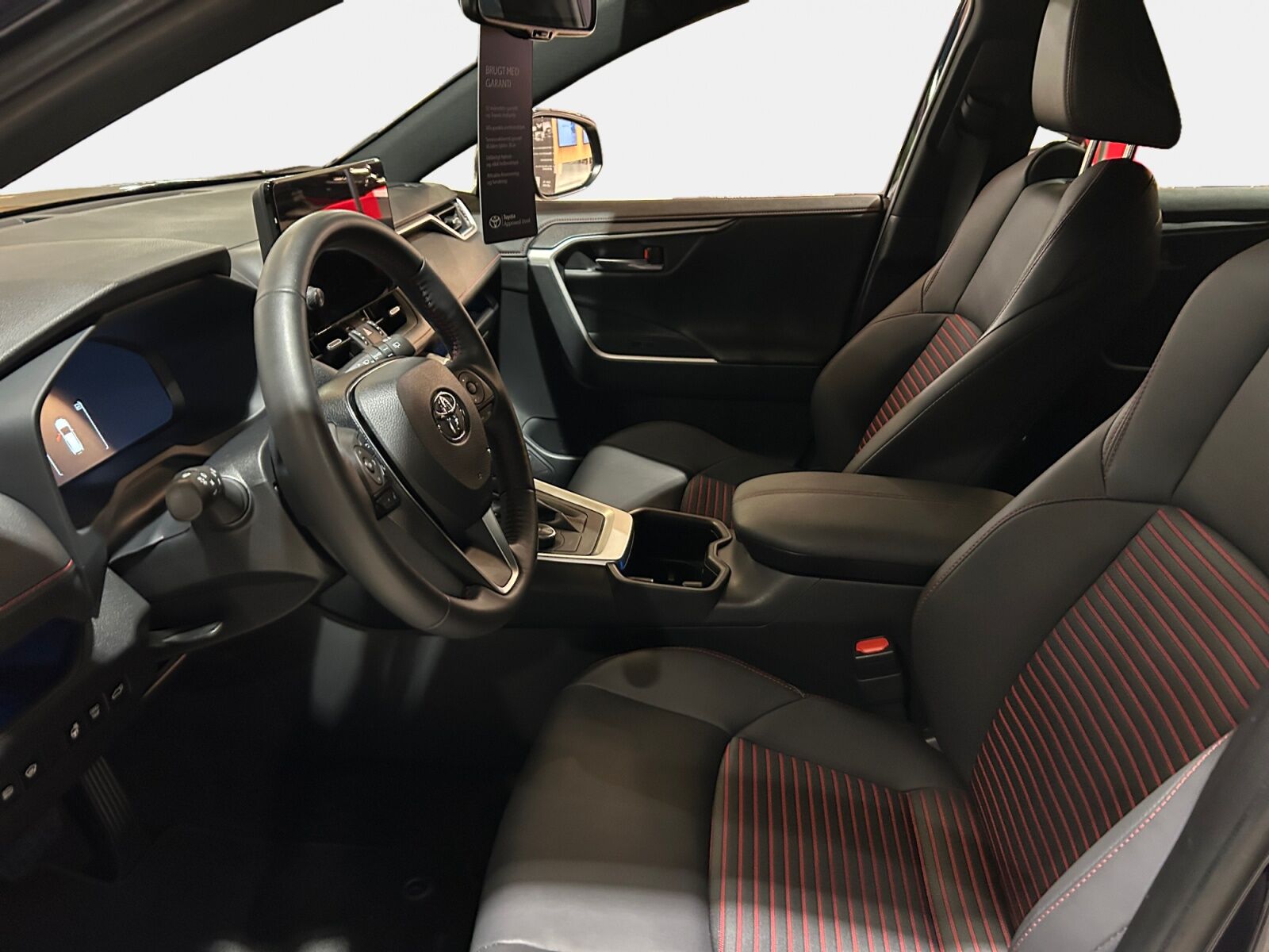 Billede af Toyota RAV4 Plug-in 2,5 Plugin-hybrid Active Comfort AWD 306HK 5d 6g Aut.