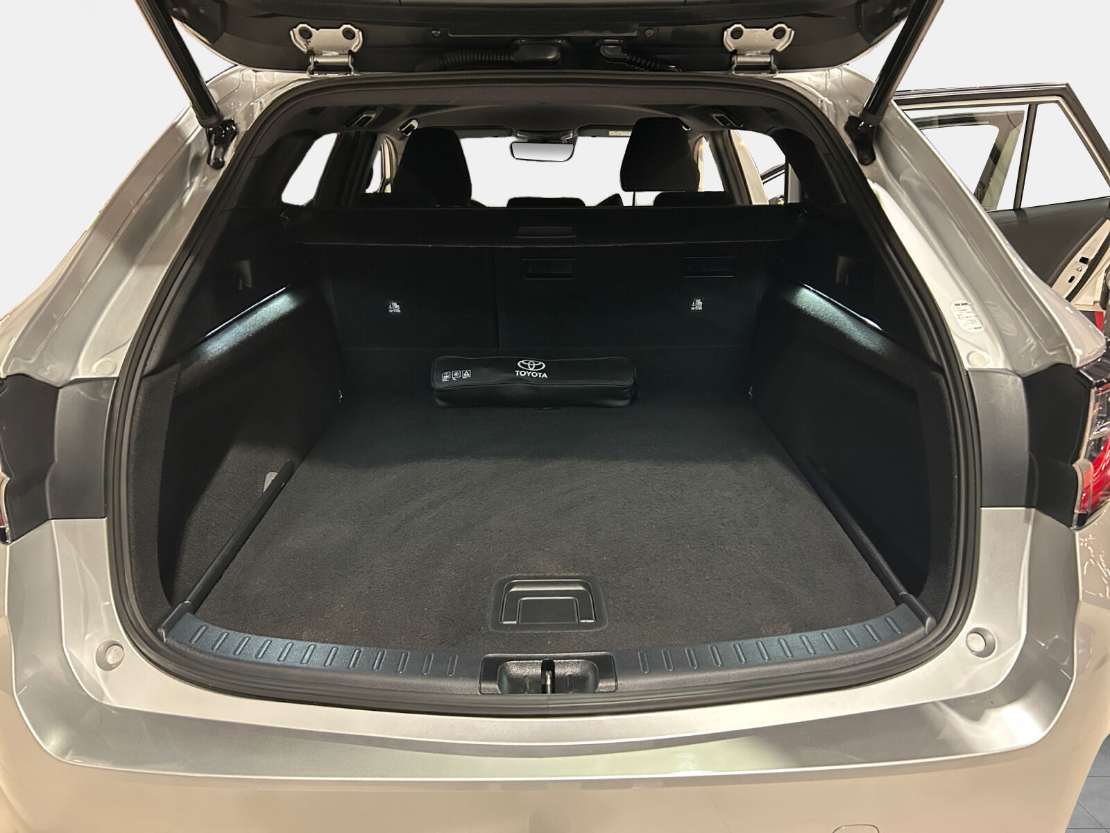 Billede af Toyota Corolla Touring Sports 1,8 Hybrid Active Smart E-CVT 122HK Stc Trinl. Gear