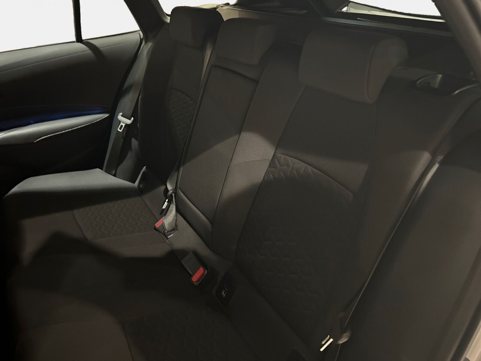 Billede af Toyota Corolla Touring Sports 1,8 Hybrid Active Smart E-CVT 122HK Stc Trinl. Gear