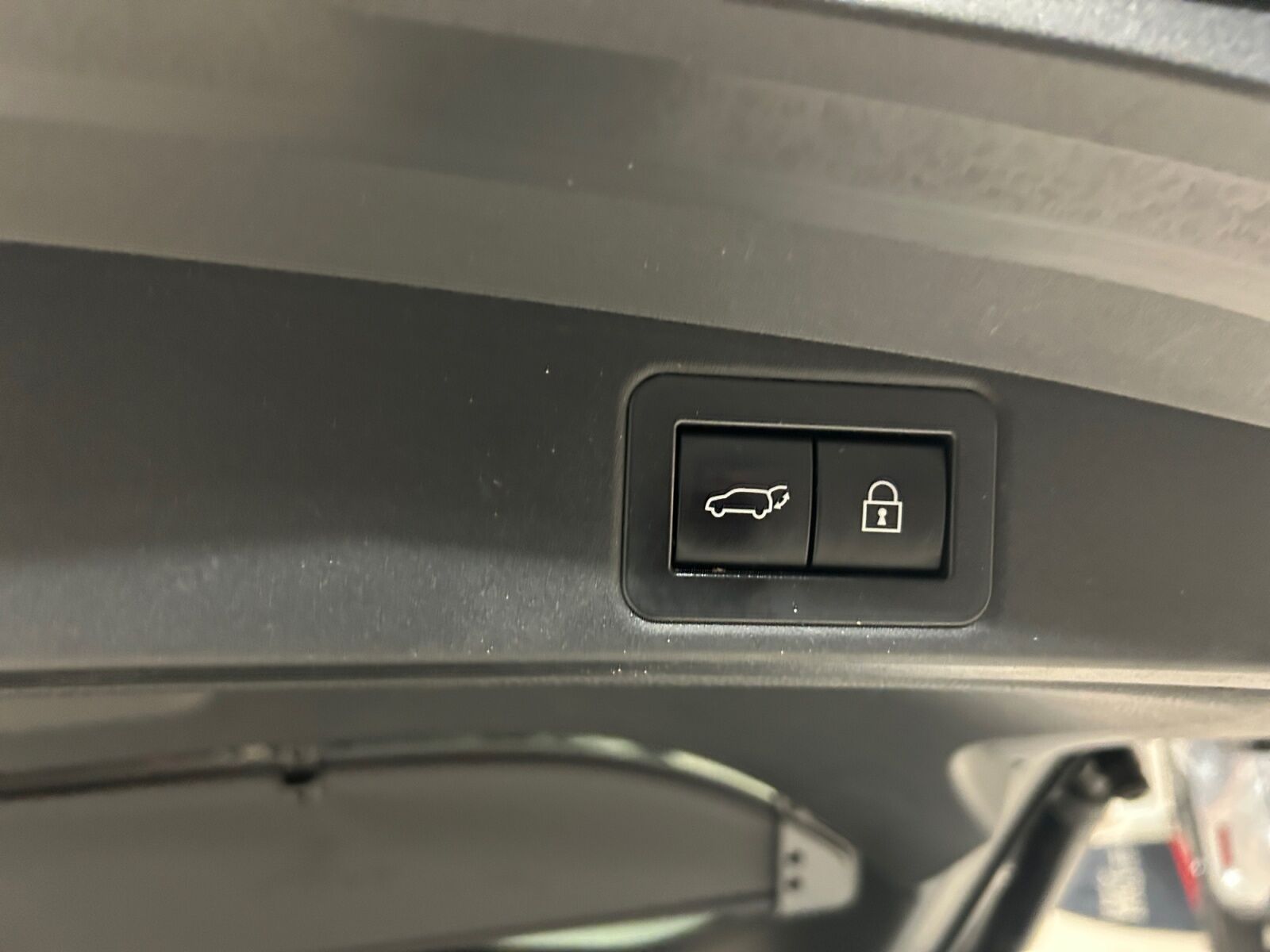 Billede af Toyota Corolla Touring Sports 1,8 Hybrid Active Smart E-CVT 122HK Stc Trinl. Gear