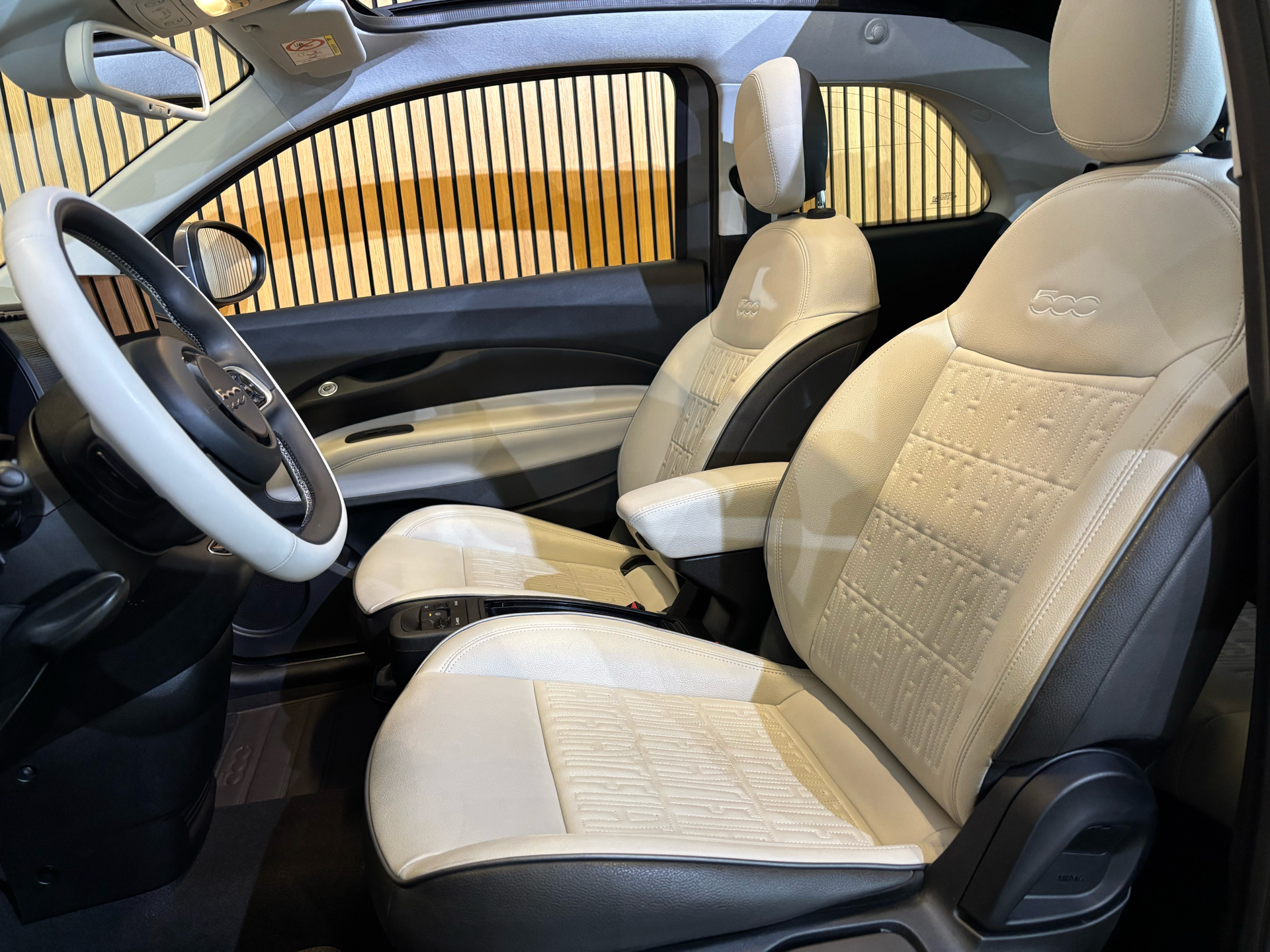 Billede af Fiat 500e EL La Prima 118HK Cabr. Aut.