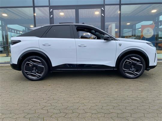 Peugeot e-3008 EL GT Pack 210HK 5d Aut.