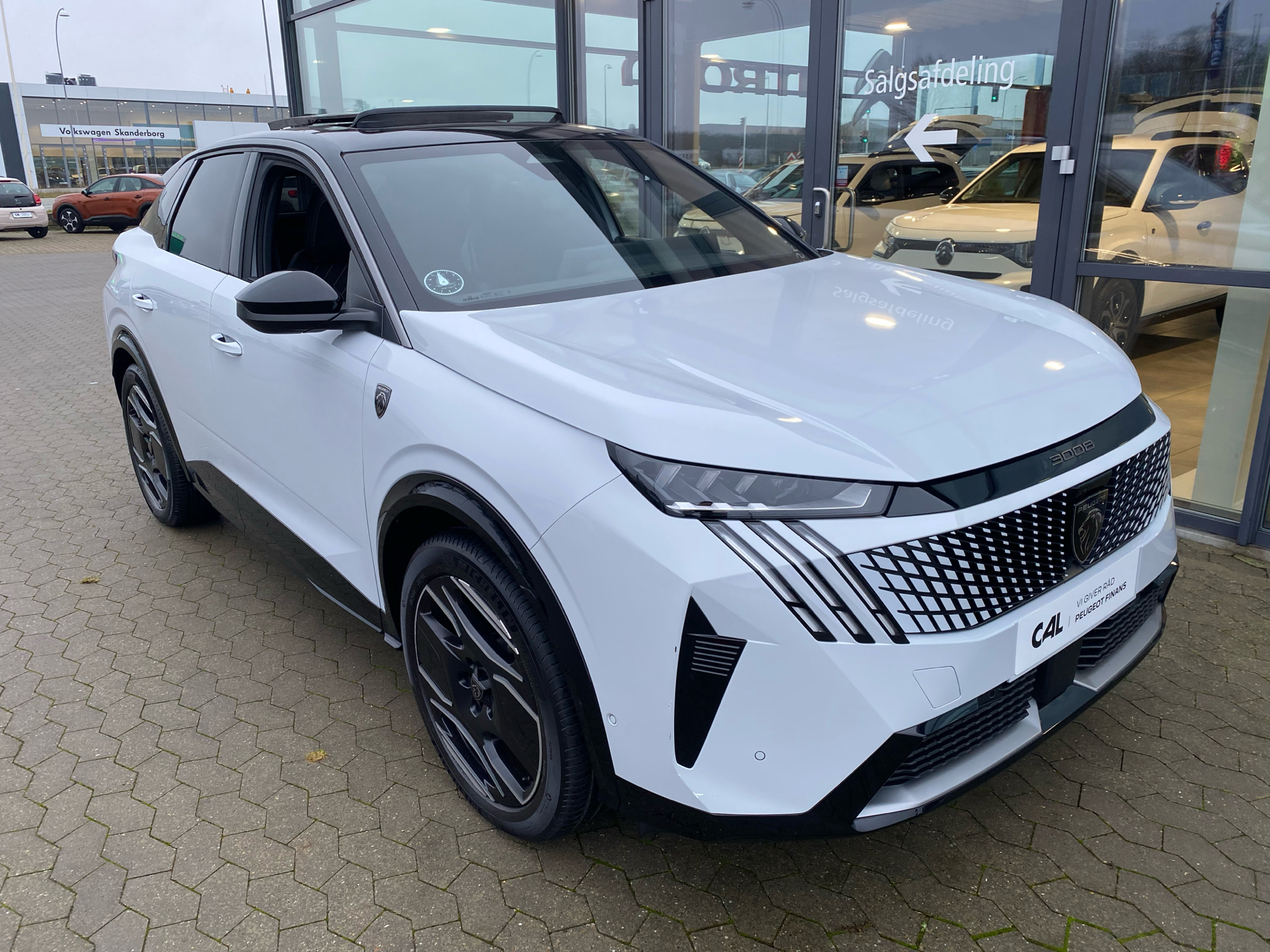 Billede af Peugeot e-3008 EL GT Pack 210HK 5d Aut.