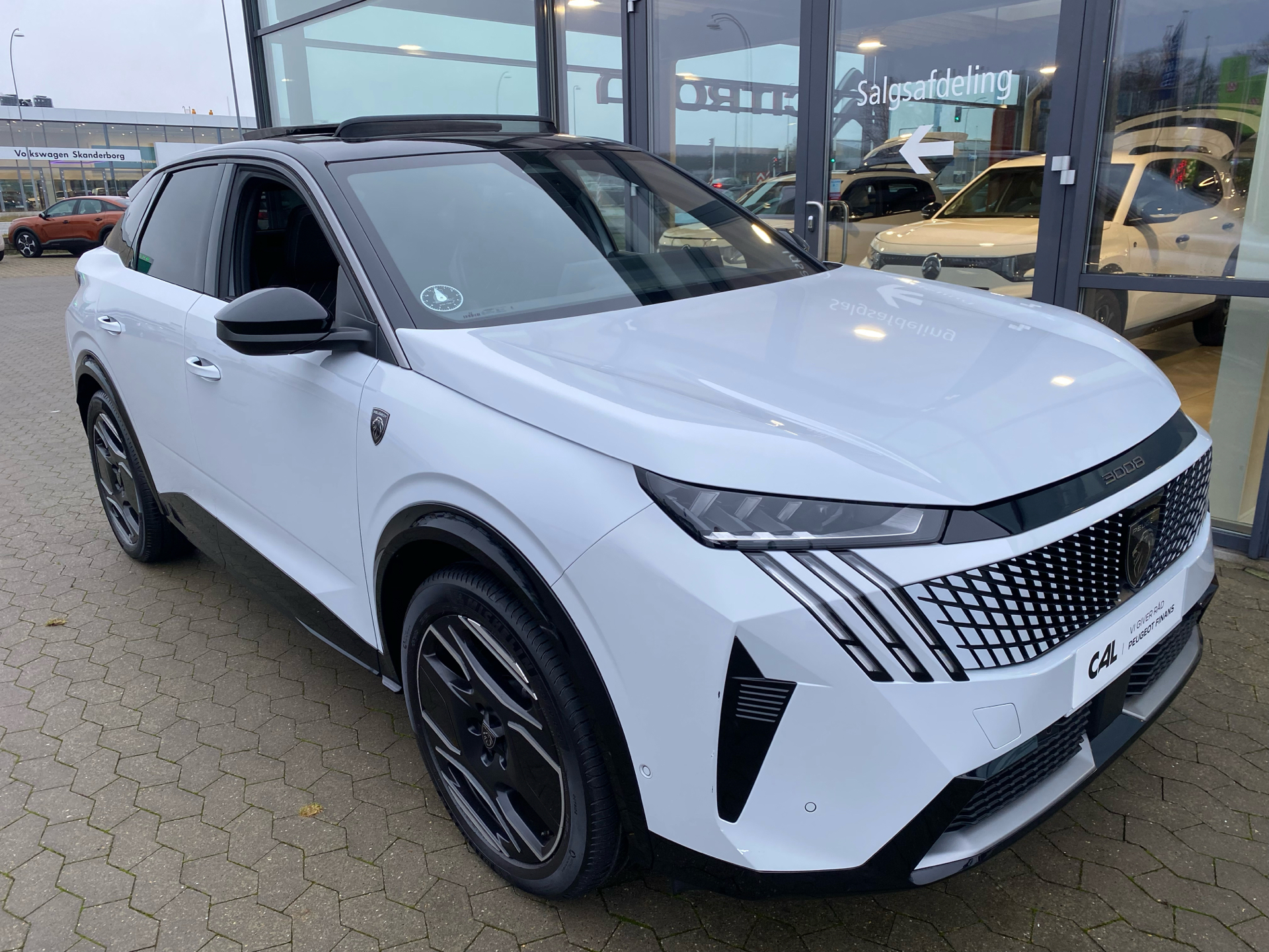 Billede af Peugeot e-3008 EL GT Pack 210HK 5d Aut.