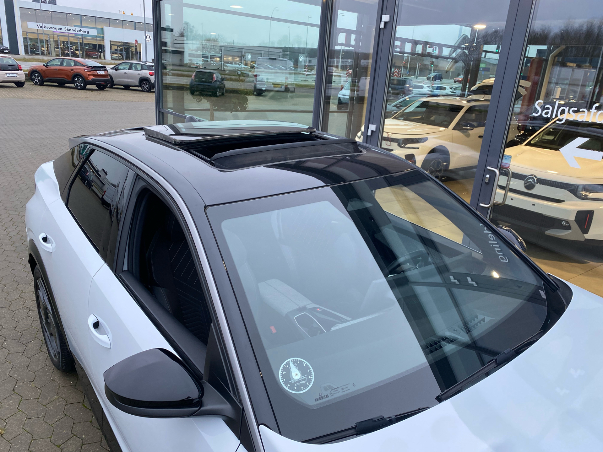 Billede af Peugeot e-3008 EL GT Pack 210HK 5d Aut.