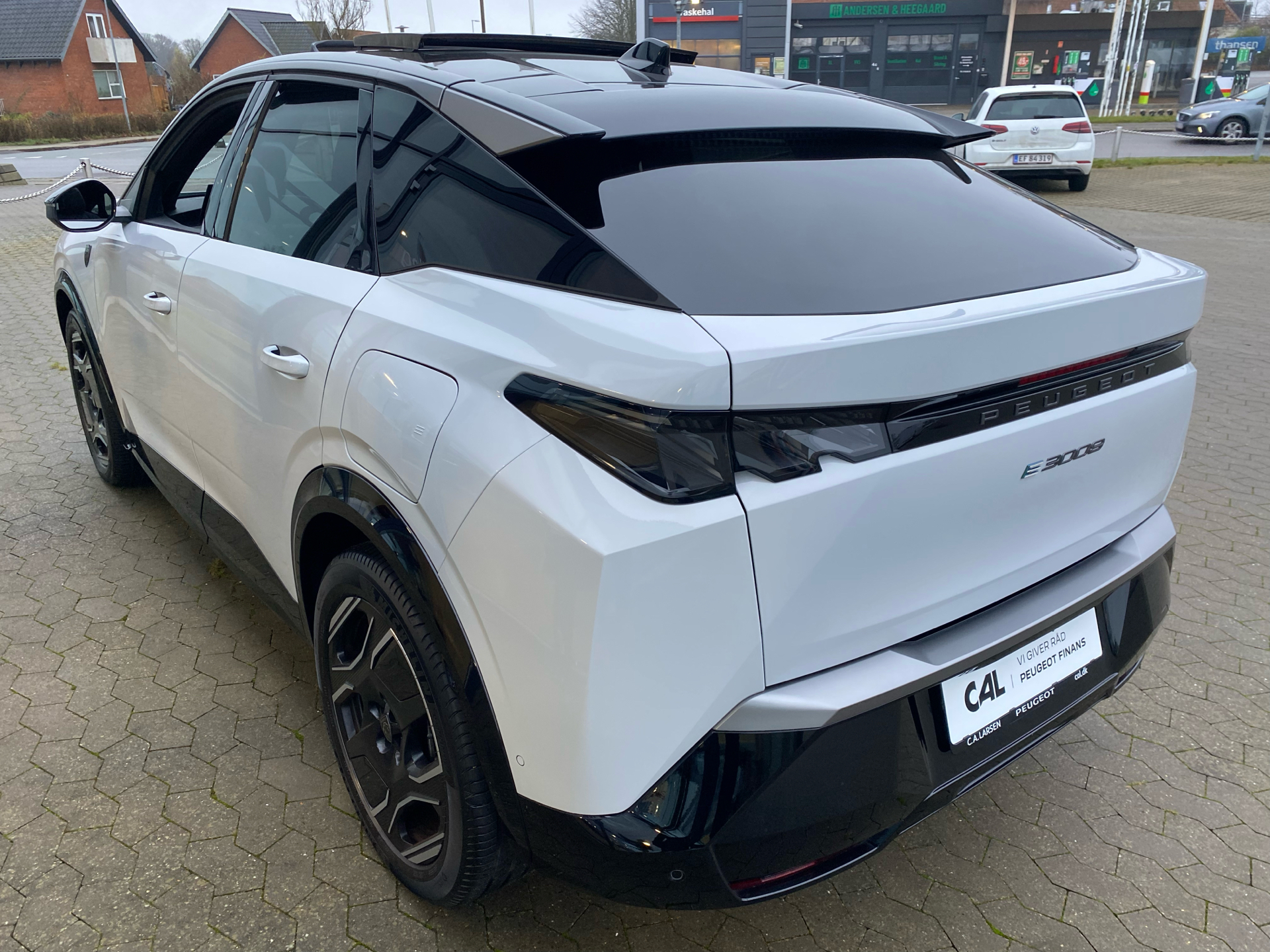 Billede af Peugeot e-3008 EL GT Pack 210HK 5d Aut.