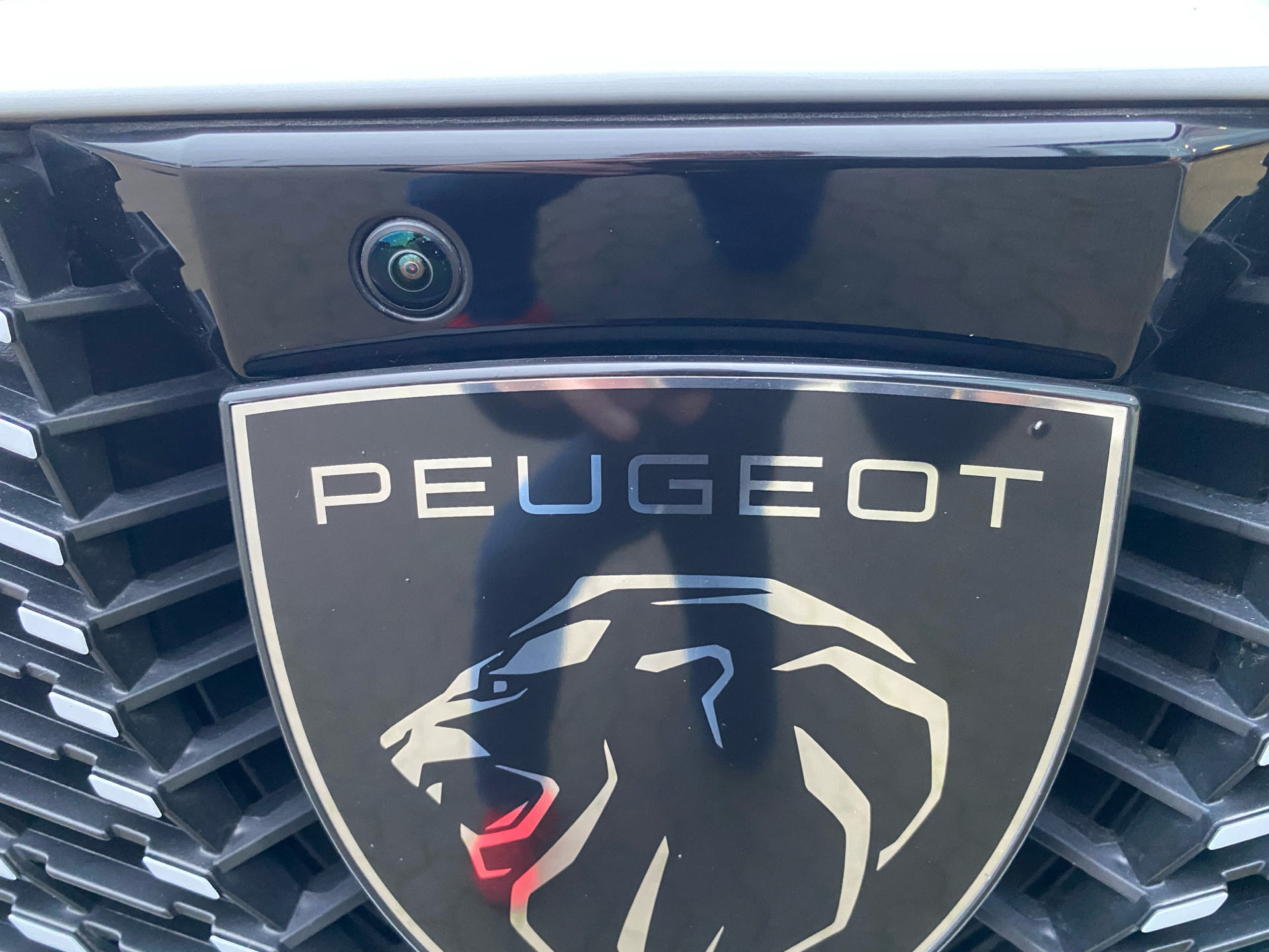 Billede af Peugeot e-3008 EL GT Pack 210HK 5d Aut.