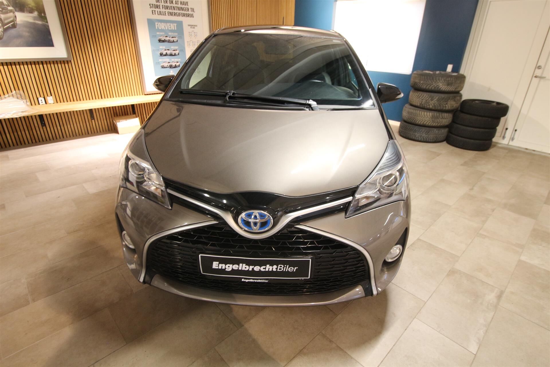 Billede af Toyota Yaris 1,5 Hybrid Delight E-CVT 100HK 5d Trinl. Gear