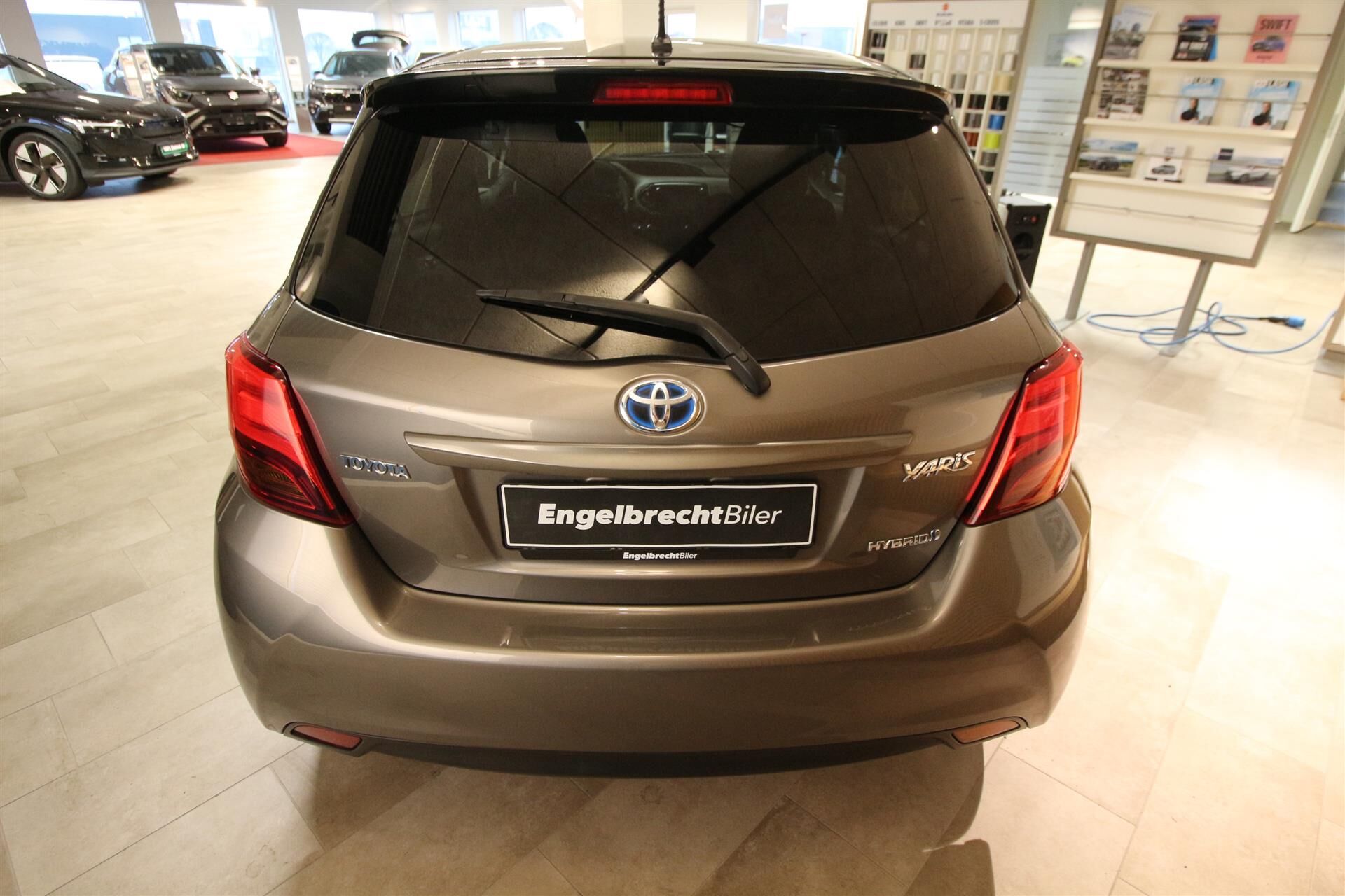 Billede af Toyota Yaris 1,5 Hybrid Delight E-CVT 100HK 5d Trinl. Gear