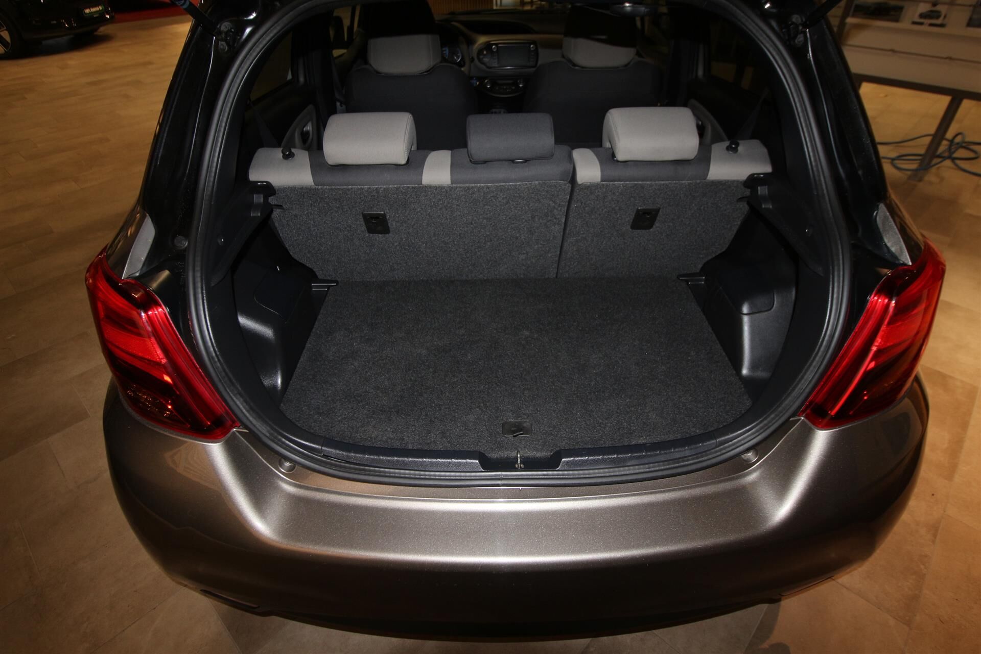 Billede af Toyota Yaris 1,5 Hybrid Delight E-CVT 100HK 5d Trinl. Gear