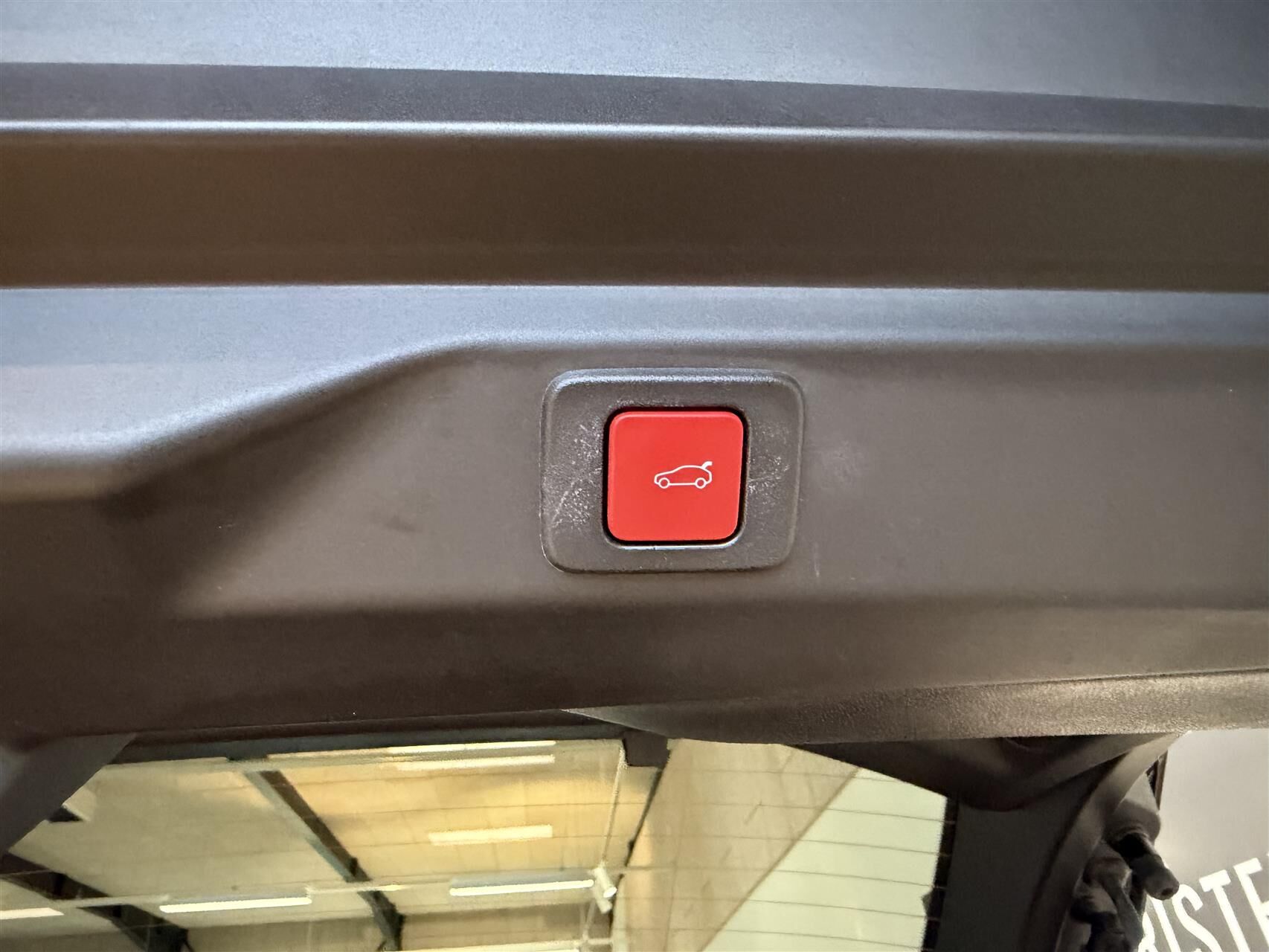 Billede af Peugeot e-3008 EL GT Pack 210HK 5d Aut.