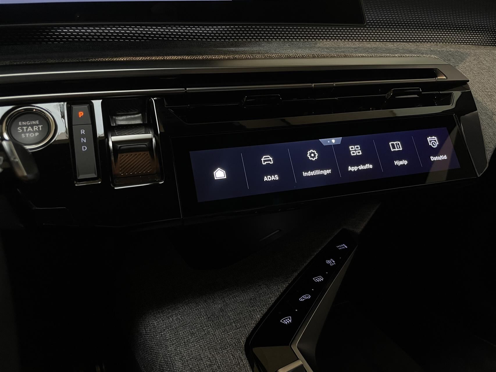 Billede af Peugeot e-3008 EL GT Pack 210HK 5d Aut.