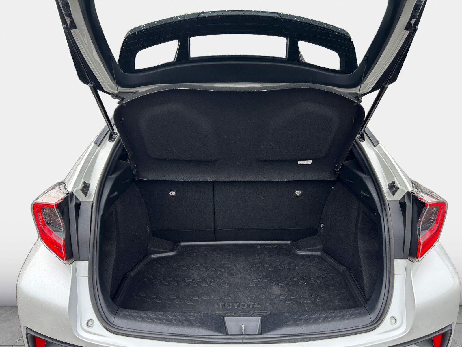 Billede af Toyota C-HR 1,8 Hybrid Premium Selected Bi-tone Multidrive S 122HK 5d Aut.