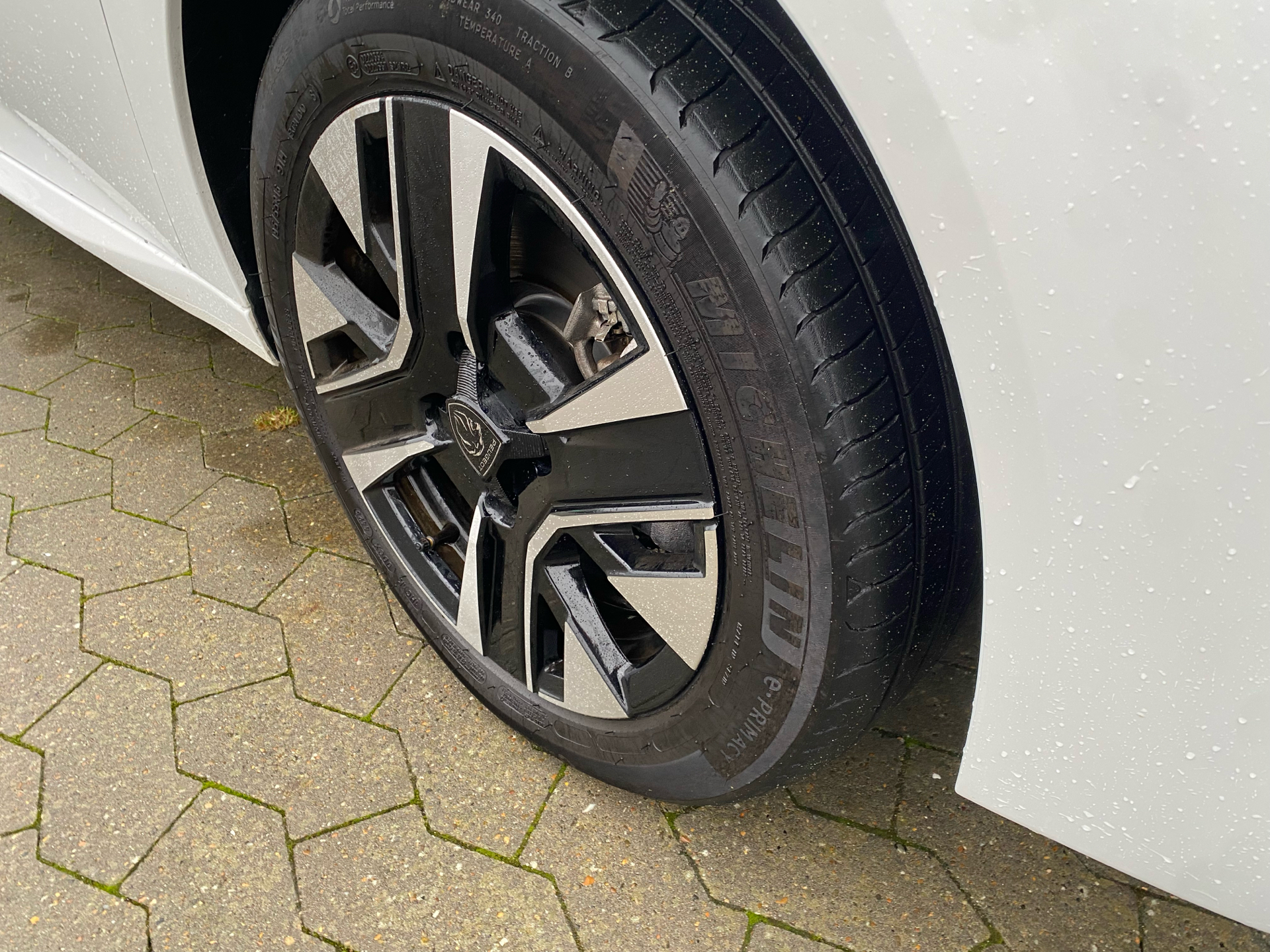 Billede af Peugeot e-208 EL Allure 136HK 5d Aut.