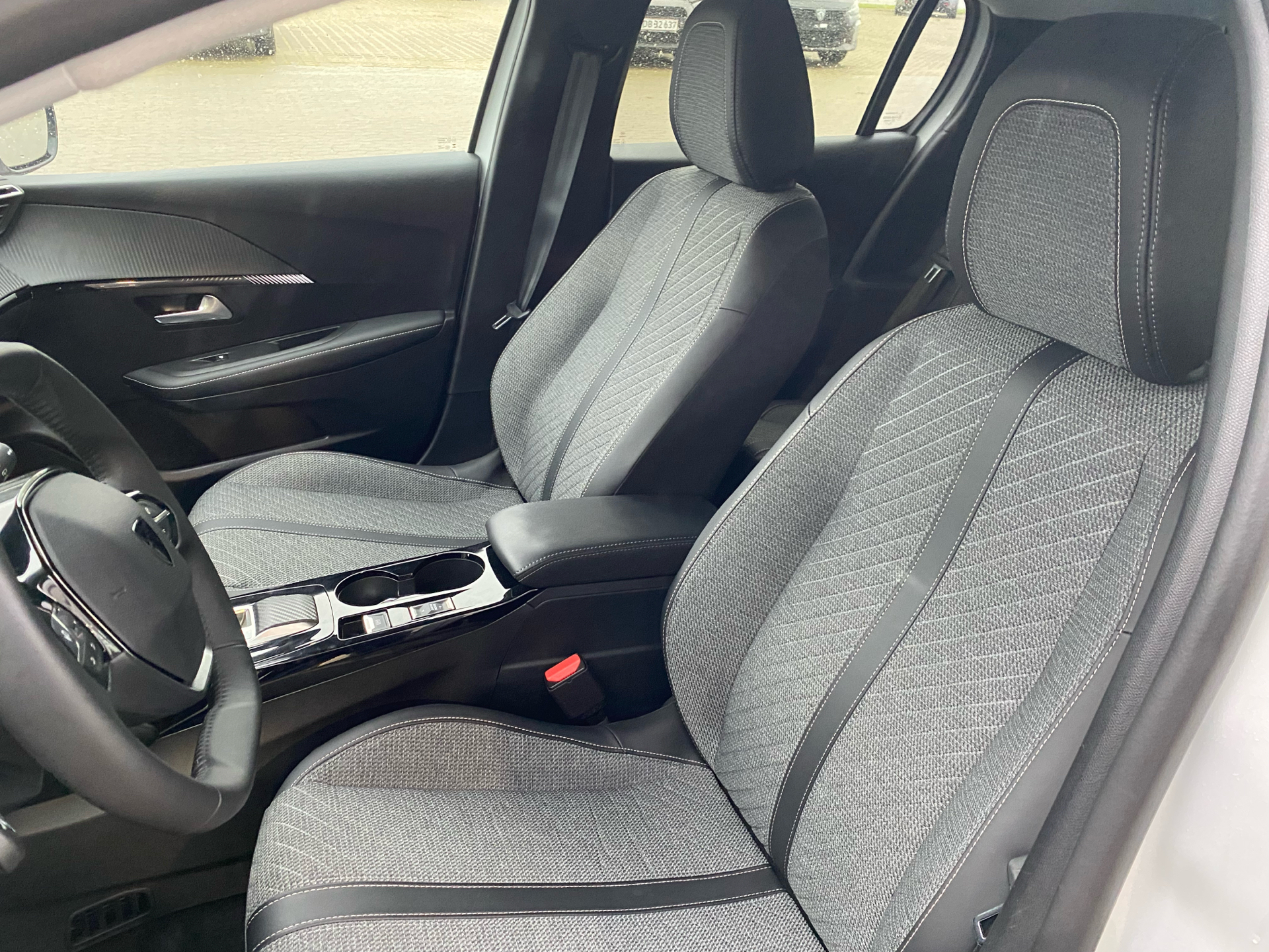 Billede af Peugeot e-208 EL Allure 136HK 5d Aut.