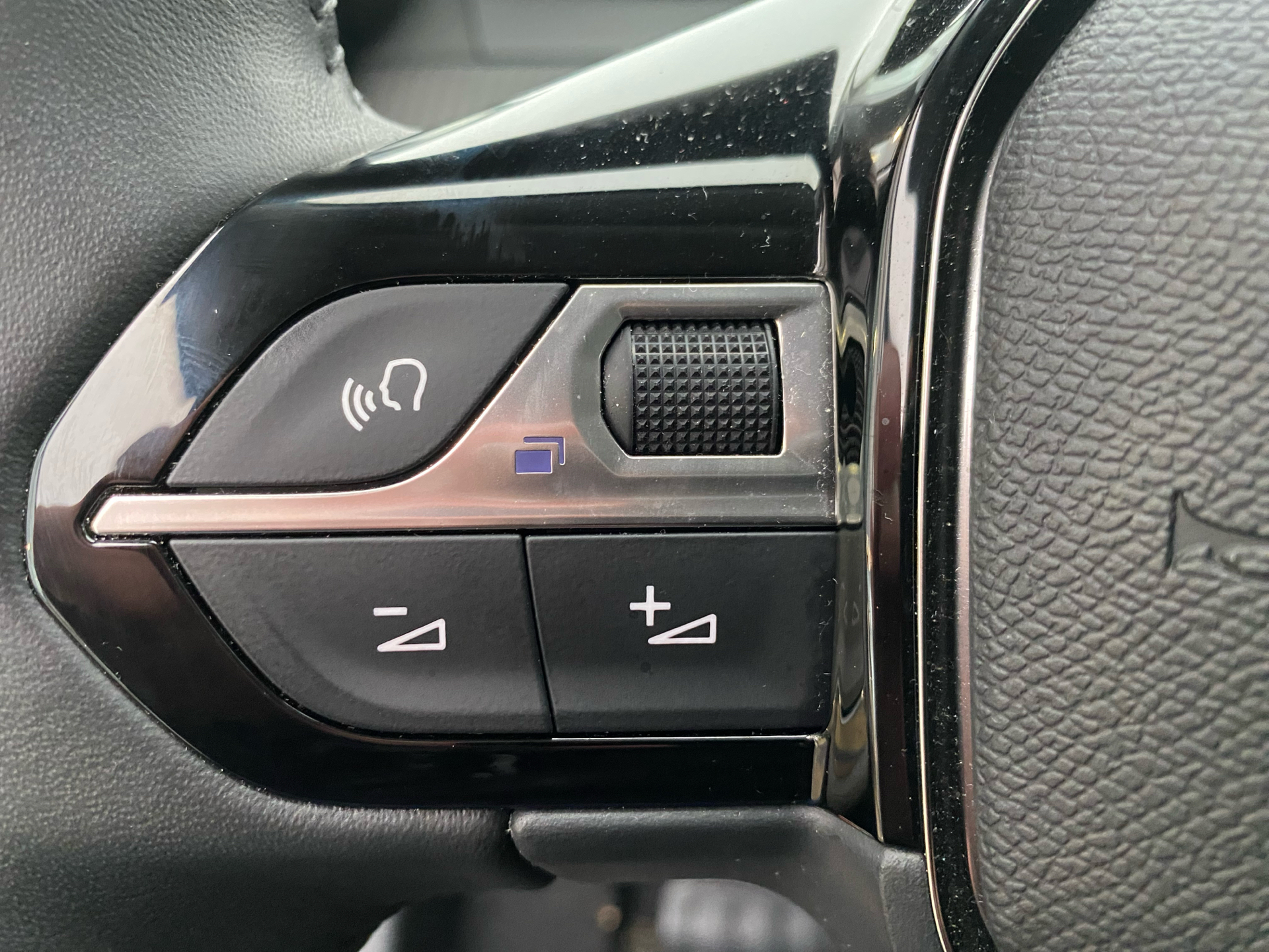 Billede af Peugeot e-208 EL Allure 136HK 5d Aut.