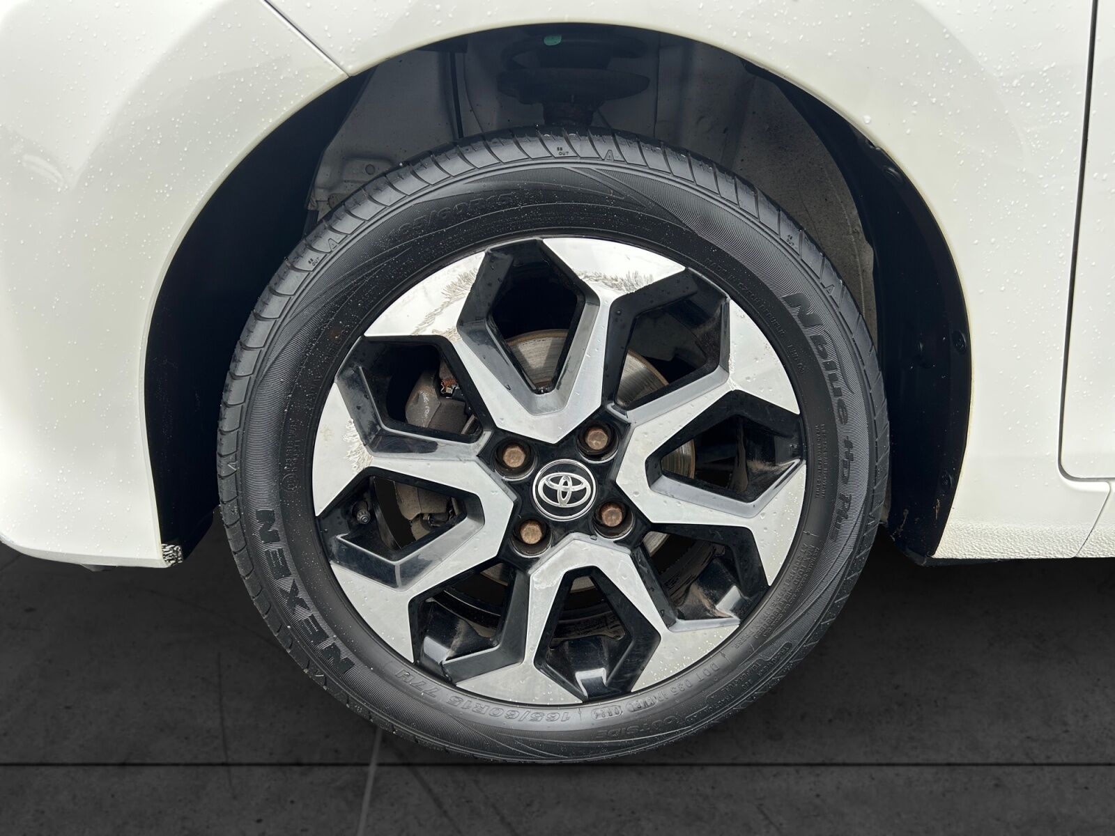 Billede af Toyota Aygo 1,0 VVT-I X-Press 72HK 5d