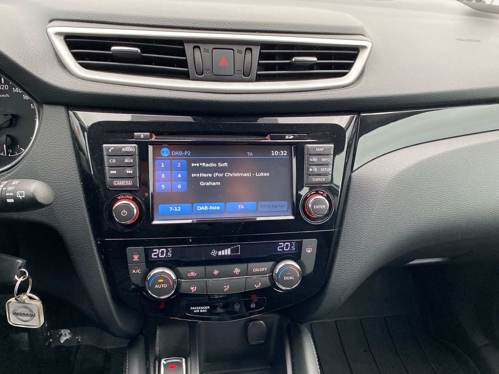 Billede af Nissan Qashqai 1,2 Dig-T Acenta Connect 115HK 5d 6g